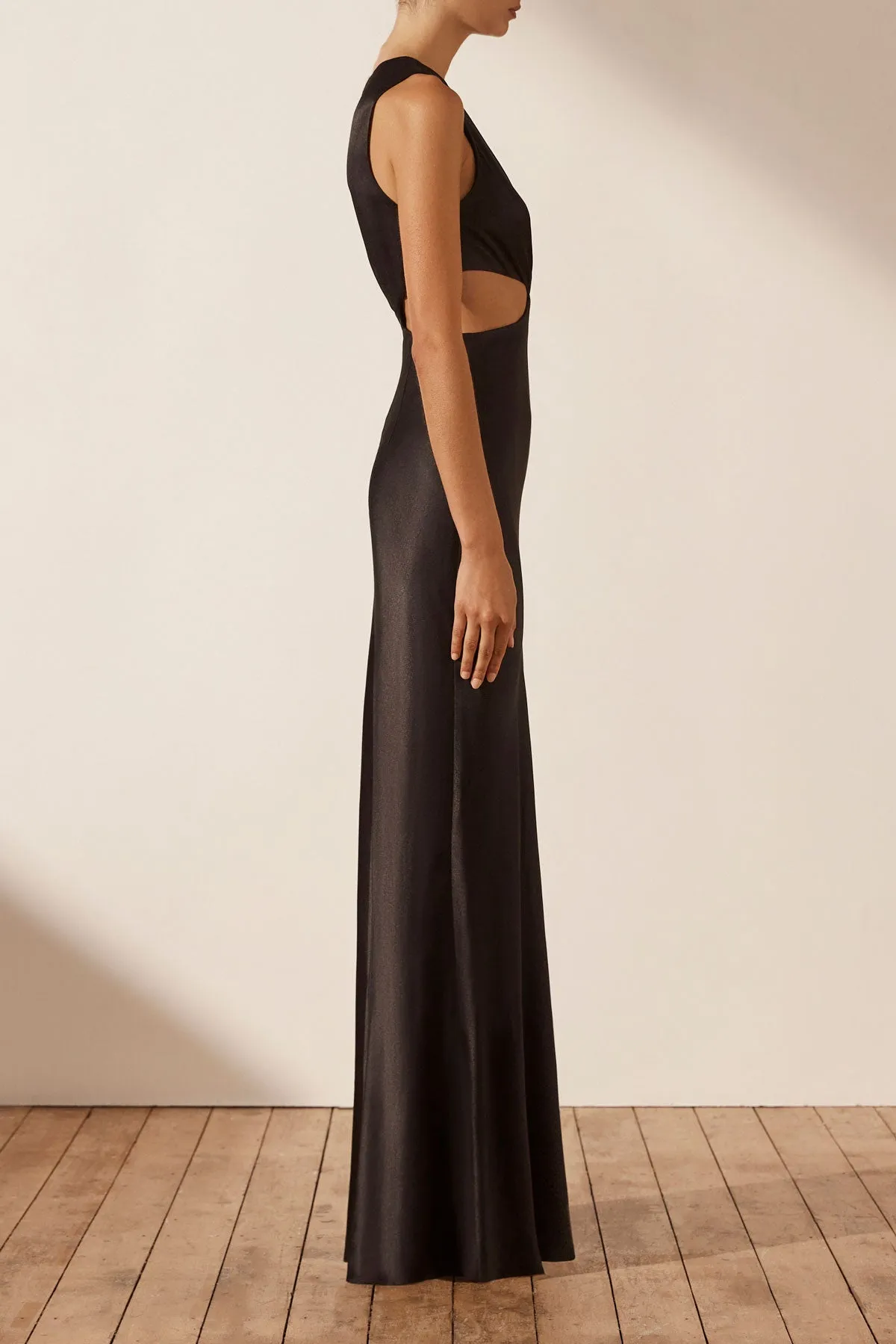 LA LUNE PLUNGED CUT OUT MAXI DRESS - BLACK sold by Shona Joy product image thumbnail 3