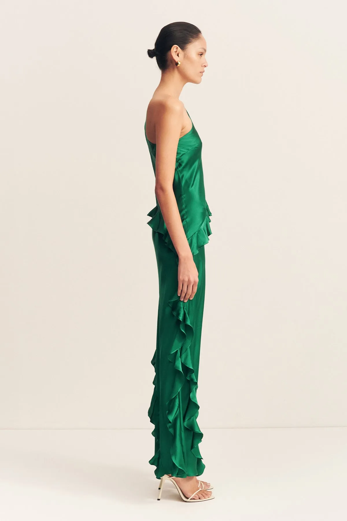 ELLE SILK ASYMMETRICAL ONE SHOULDER RUFFLE MAXI DRESS - EMERALD GREEN sold by Shona Joy product image thumbnail 4