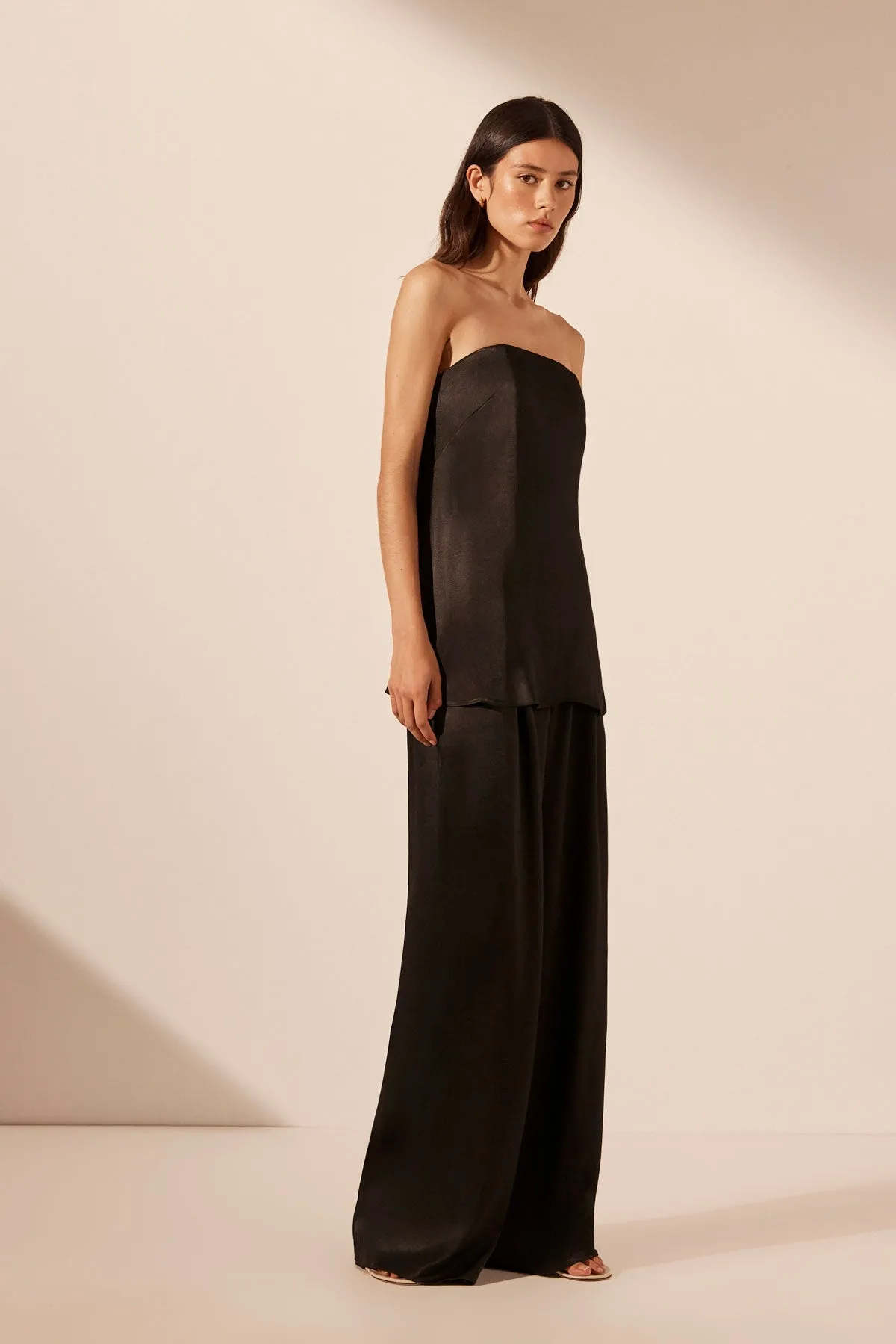 LA LUNE STRAPLESS COLUMN TOP - BLACK sold by Shona Joy product image thumbnail 2