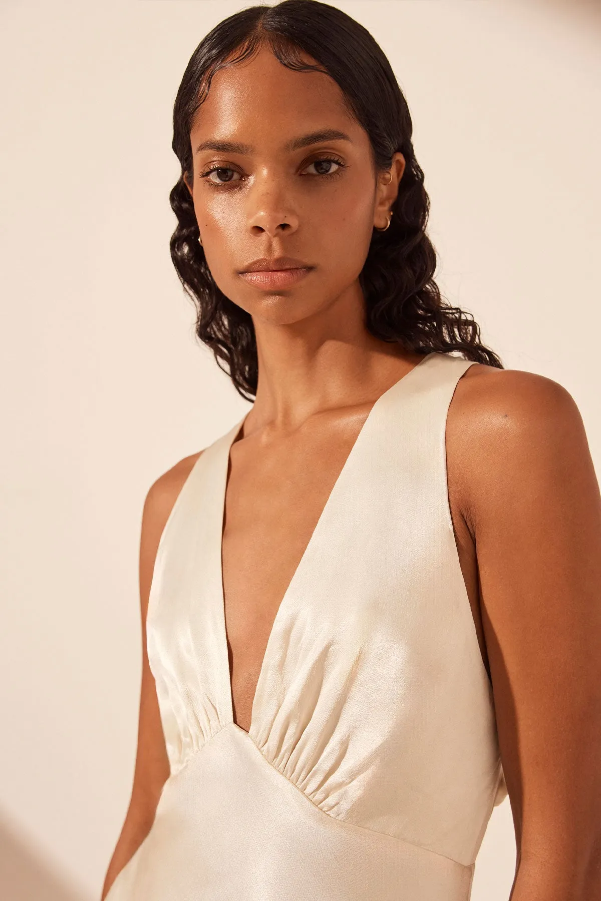 LA LUNE PLUNGED CROSS BACK MIDI DRESS - CREAM sold by Shona Joy product image thumbnail 2