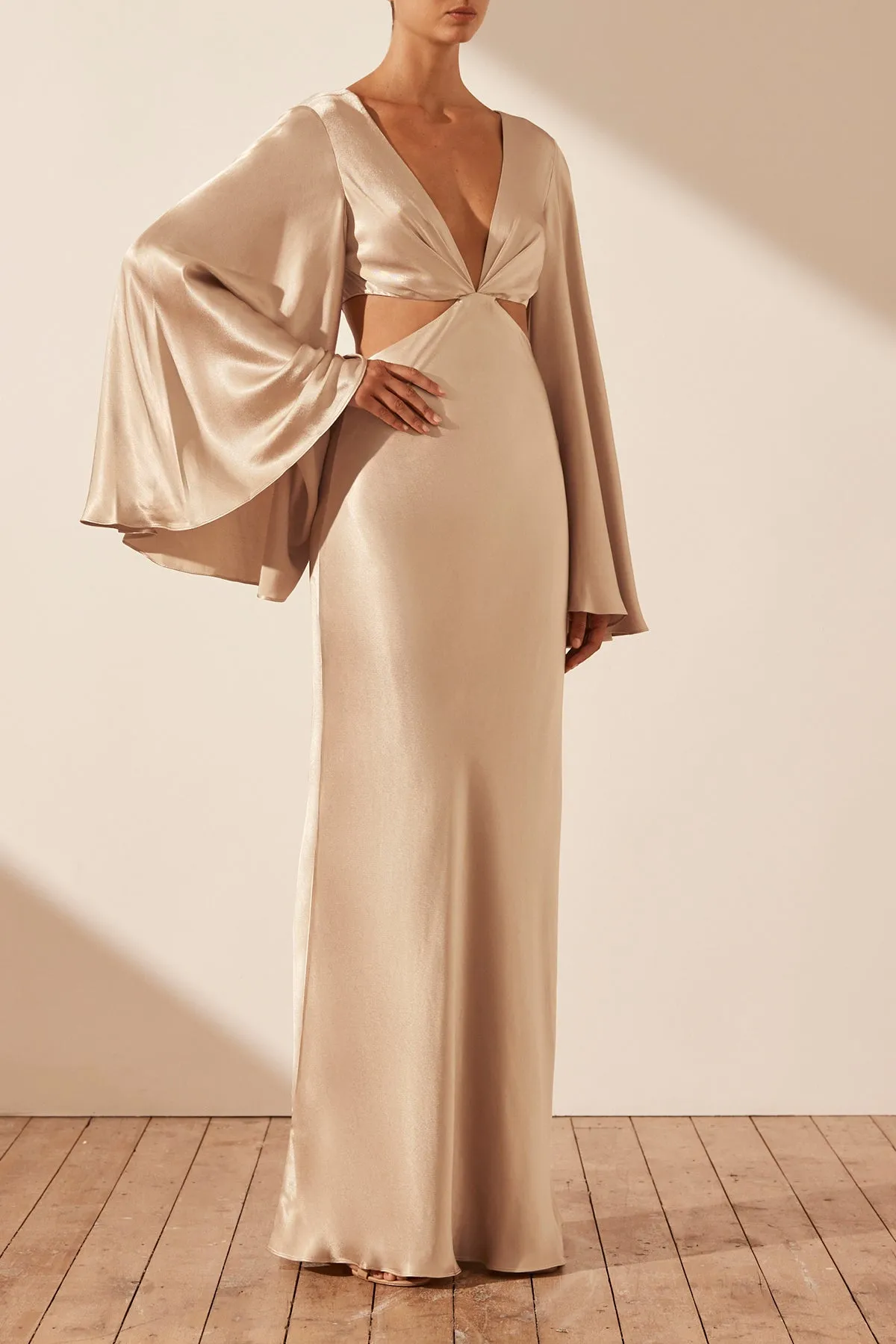 LA LUNE FLARED SLEEVE OPEN BACK MAXI DRESS - GOLD sold by Shona Joy product image thumbnail 2