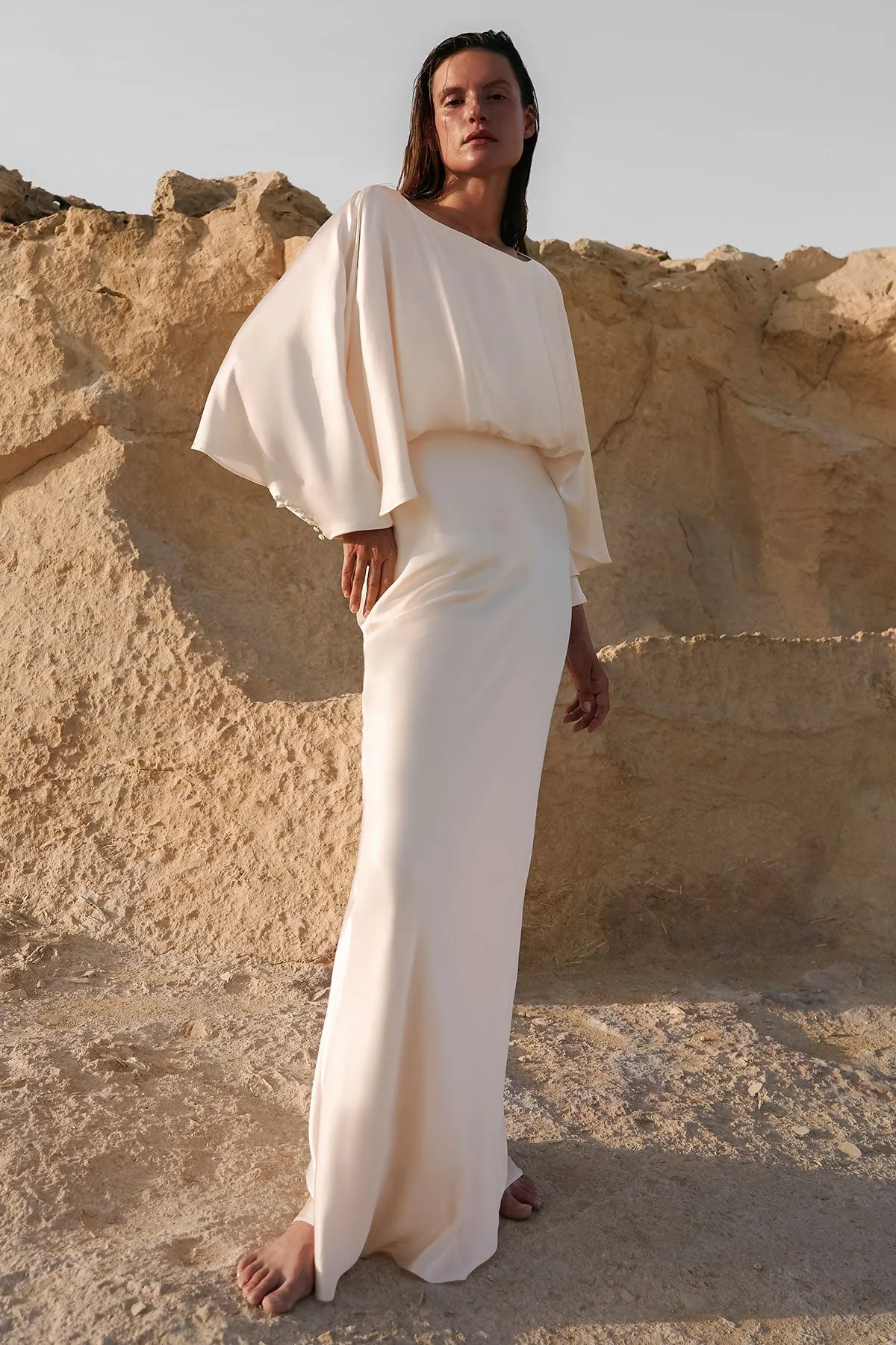 LA LUNE OPEN BACK CURVED SLEEVE MAXI DRESS - CREAM sold by Shona Joy product image thumbnail 5