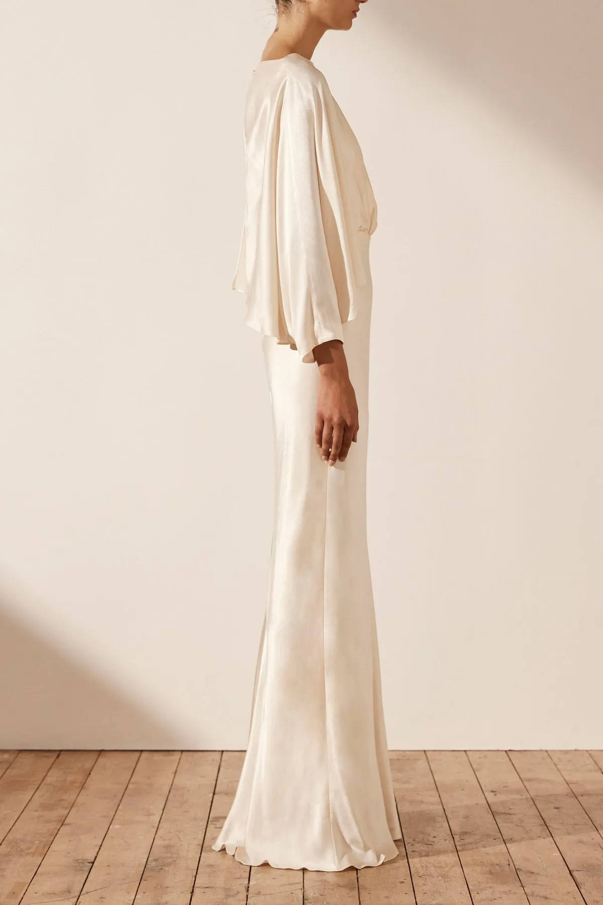 LA LUNE OPEN BACK CURVED SLEEVE MAXI DRESS - CREAM sold by Shona Joy product image thumbnail 4