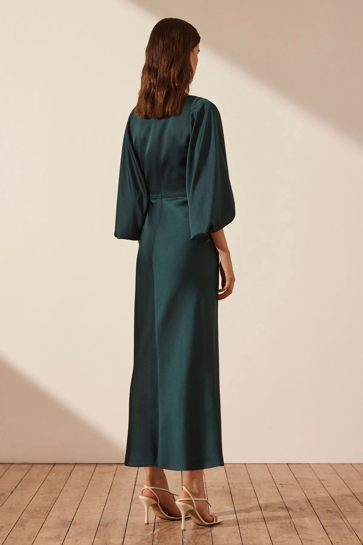 LUXE BALLOON SLEEVE KNOT FRONT MIDI DRESS - EMERALD sold by Shona Joy product image thumbnail 4