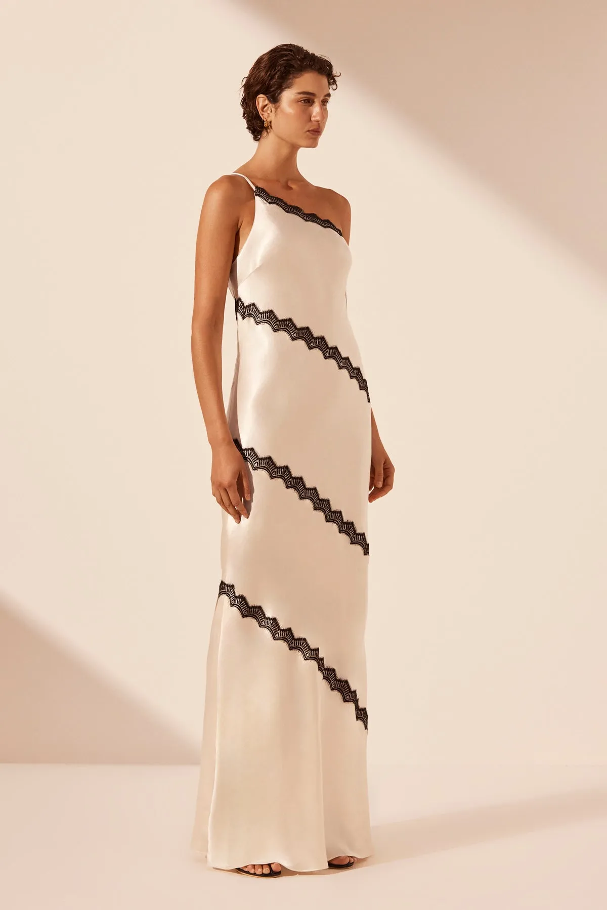 CAMILLE LACE ASYMMETRICAL MAXI DRESS - CREAM/BLACK sold by Shona Joy product image thumbnail 2