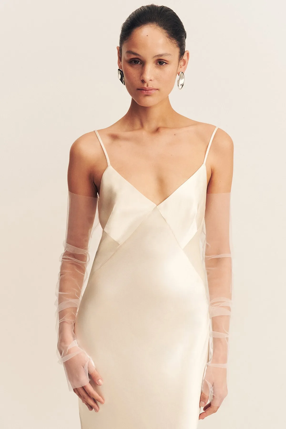 CIRRUS TULLE GLOVES sold by Shona Joy product image thumbnail 2