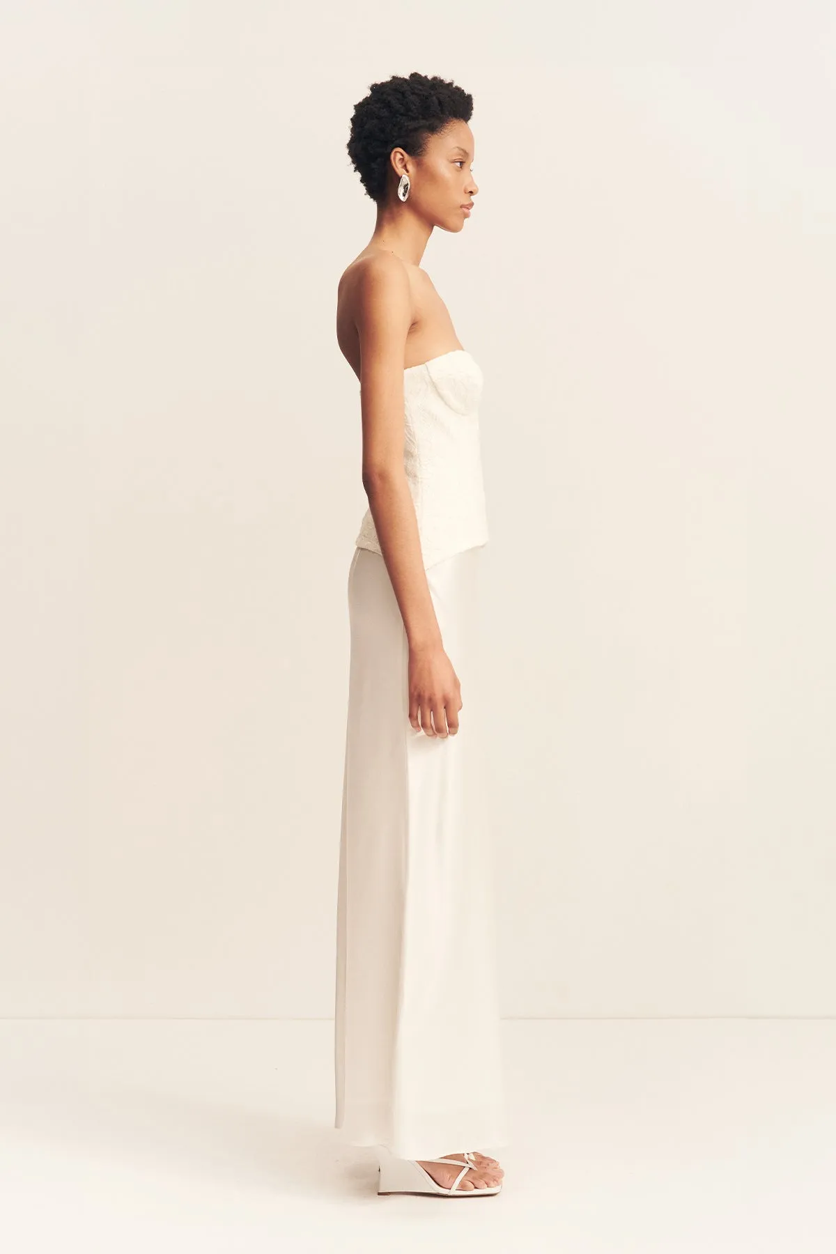 LUMINOUS LACE STRAPLESS BUSTIER - IVORY sold by Shona Joy product image thumbnail 3