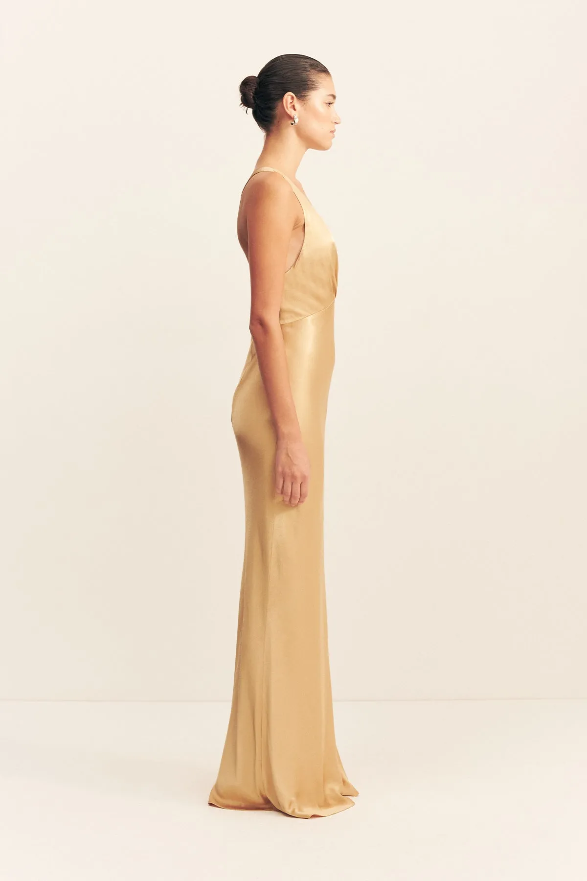 OLIVIERA PLUNGED CROSS BACK MAXI DRESS - TAFFY sold by Shona Joy product image thumbnail 4