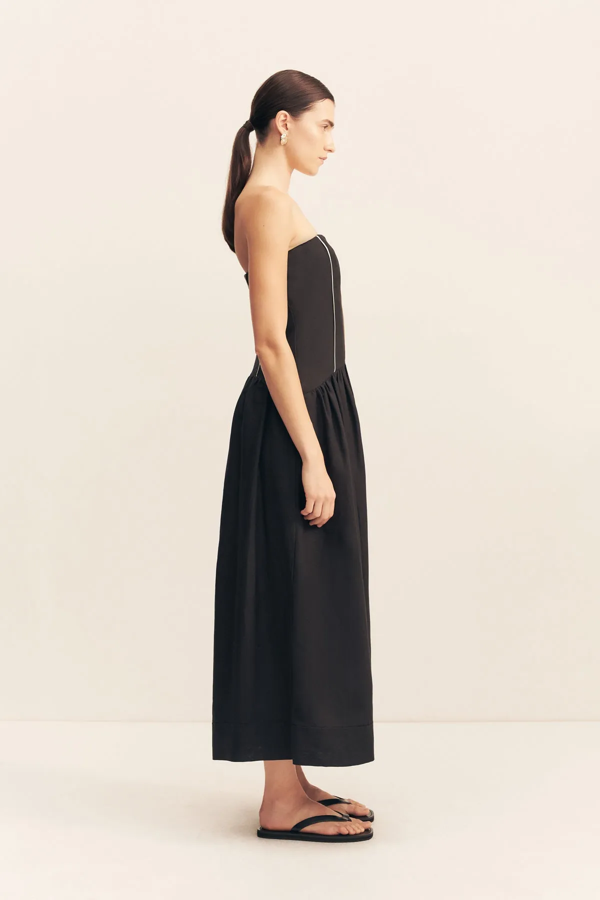 BILLIE CONTRAST STRAPLESS MIDI DRESS - BLACK sold by Shona Joy product image thumbnail 4