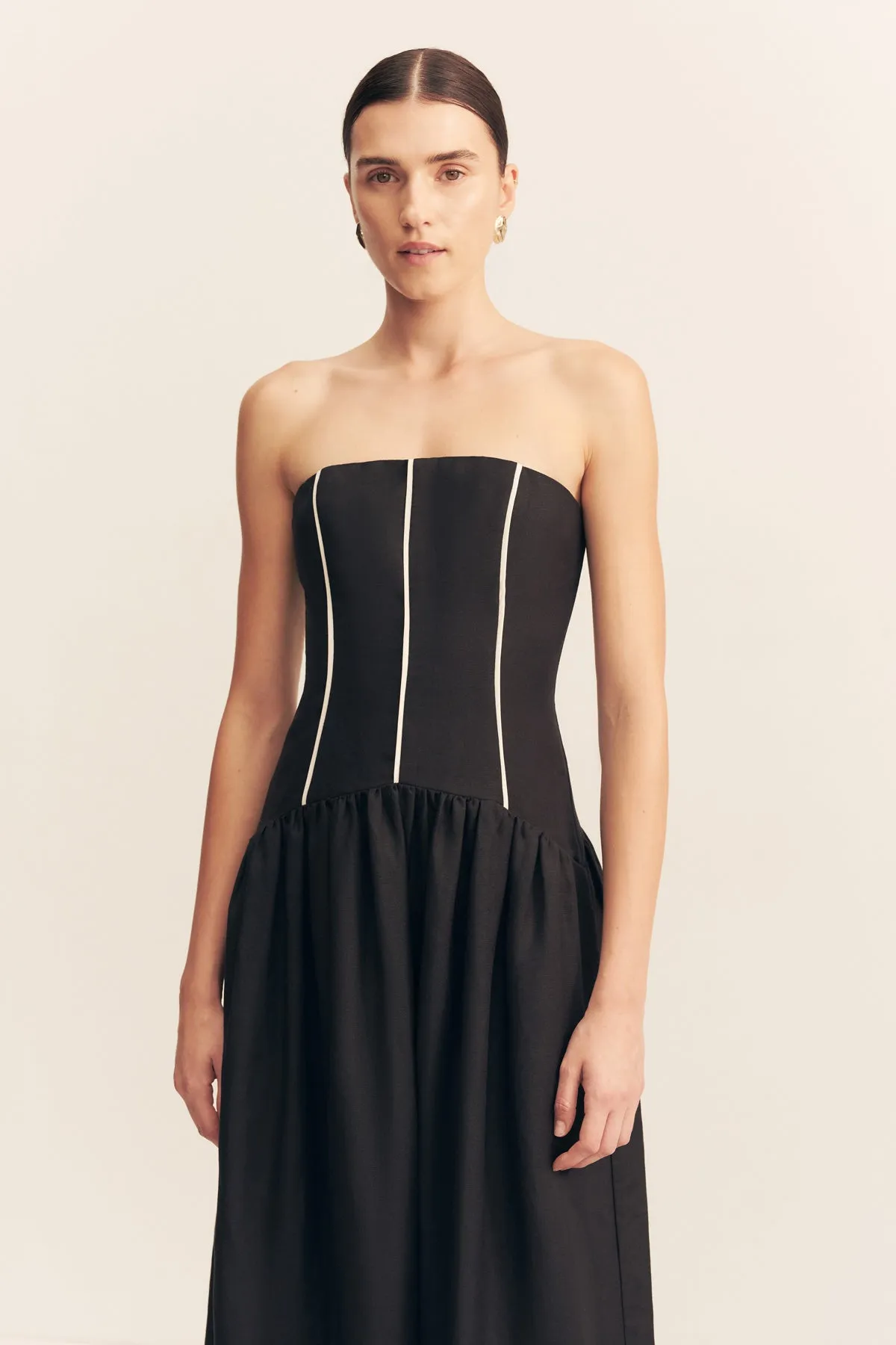 BILLIE CONTRAST STRAPLESS MIDI DRESS - BLACK sold by Shona Joy product image thumbnail 2