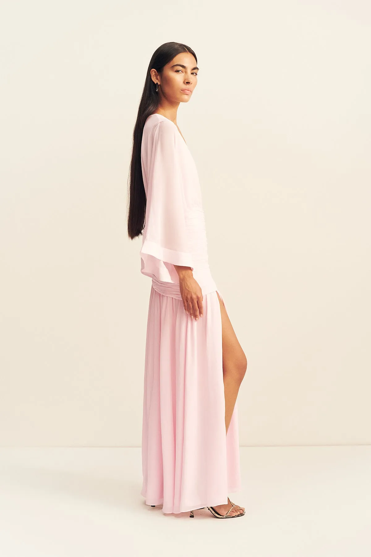 AMINA FLARED SLEEVE PLUNGED MAXI DRESS - FAIRYFLOSS sold by Shona Joy product image thumbnail 5