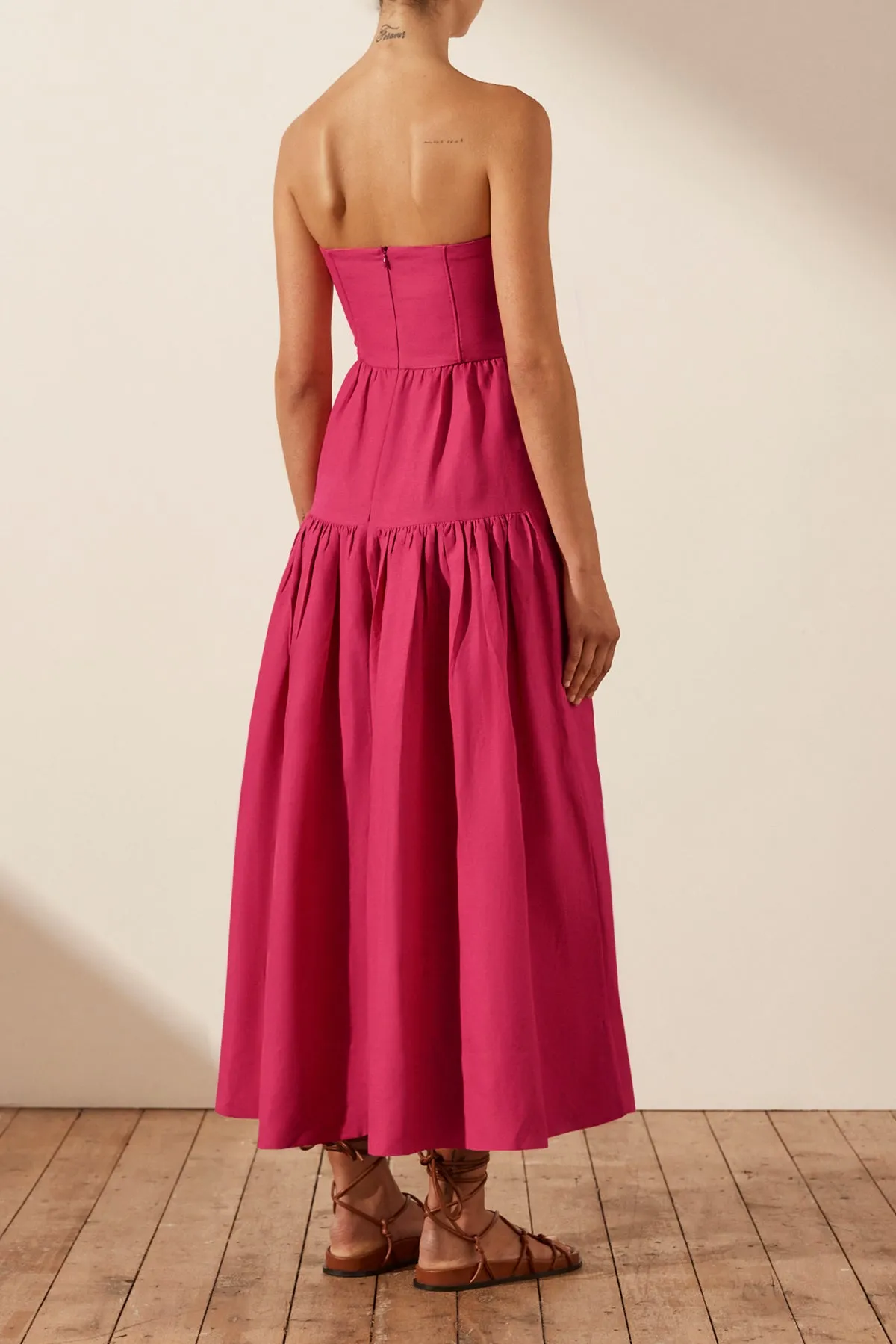 JOANINE LINEN STRAPLESS RUCHED MIDI DRESS - AZALEA PINK sold by Shona Joy product image thumbnail 4