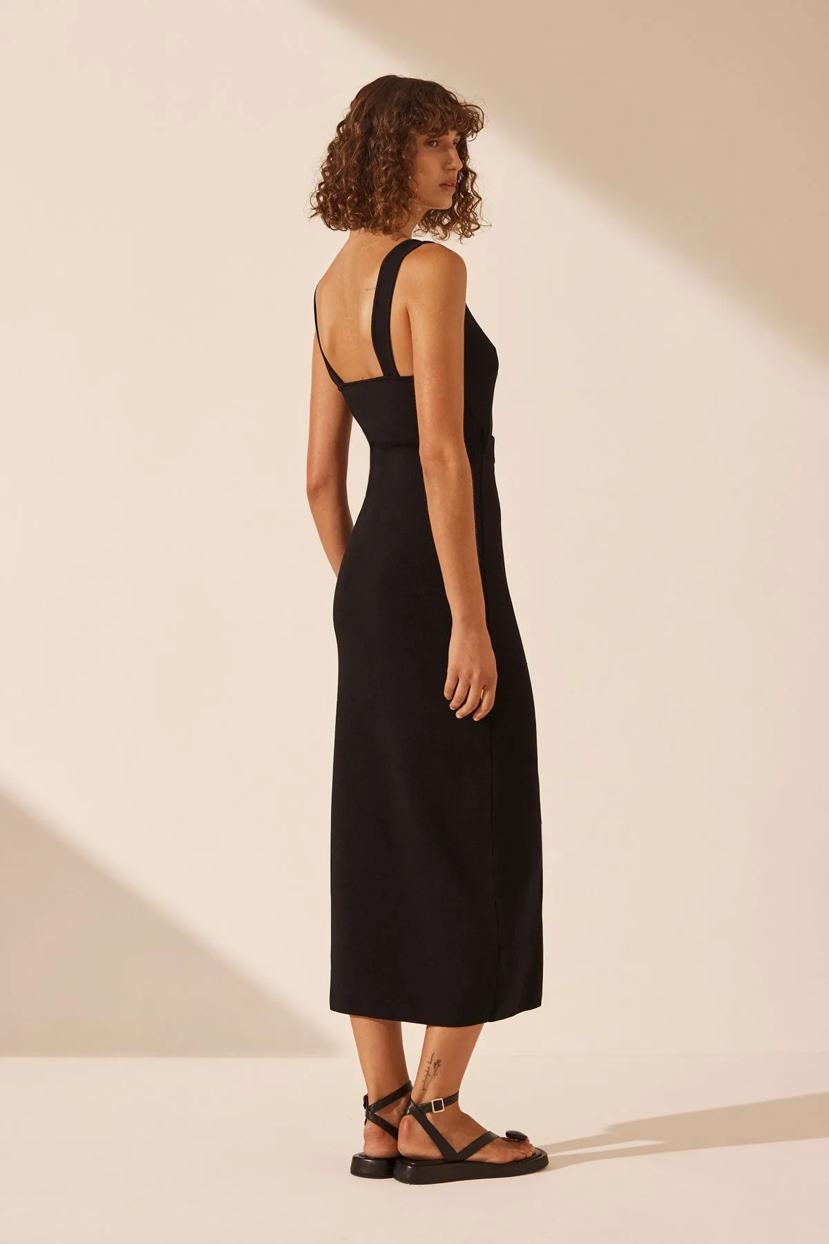 BASIC TWIST FRONT MIDI DRESS - BLACK sold by Shona Joy product image thumbnail 5