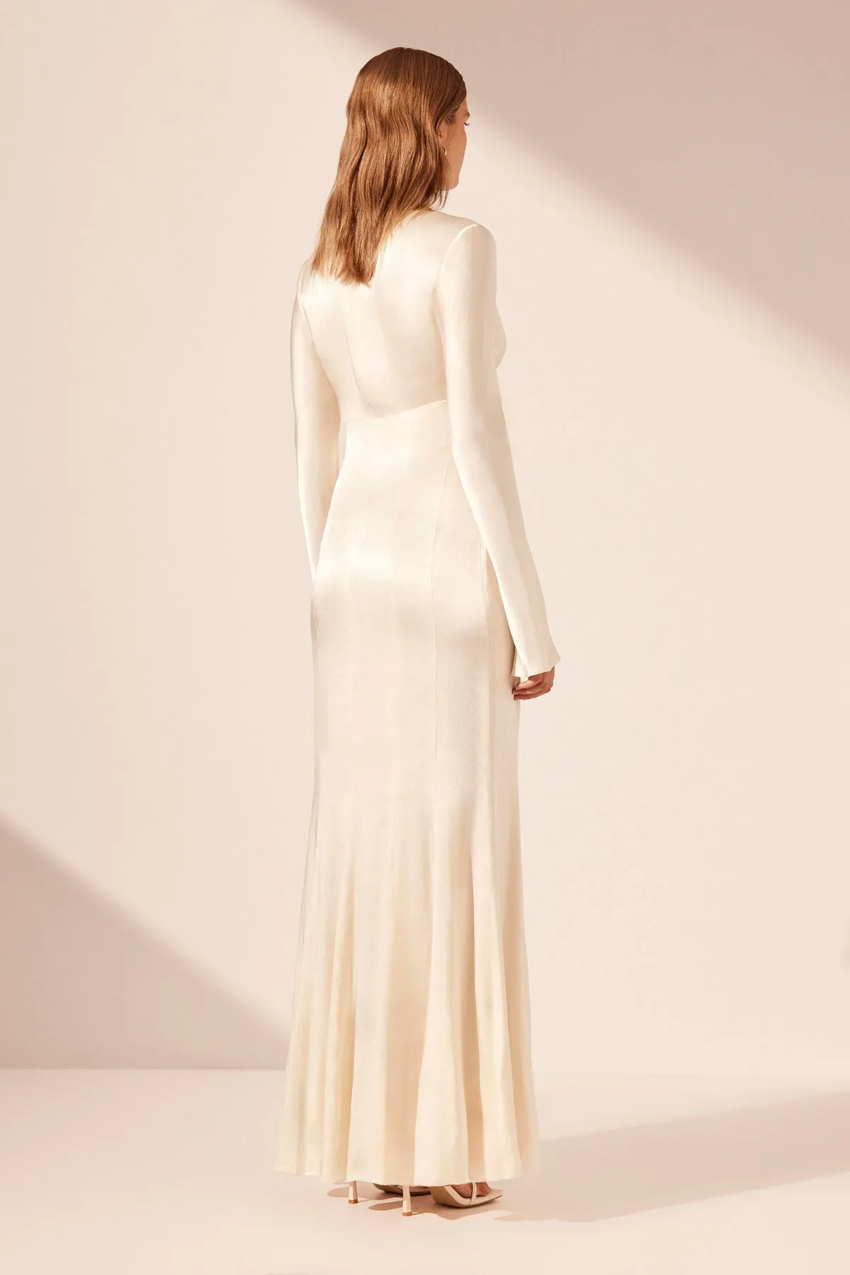 LA LUNE PLUNGED PANELLED MAXI DRESS - CREAM sold by Shona Joy product image thumbnail 4