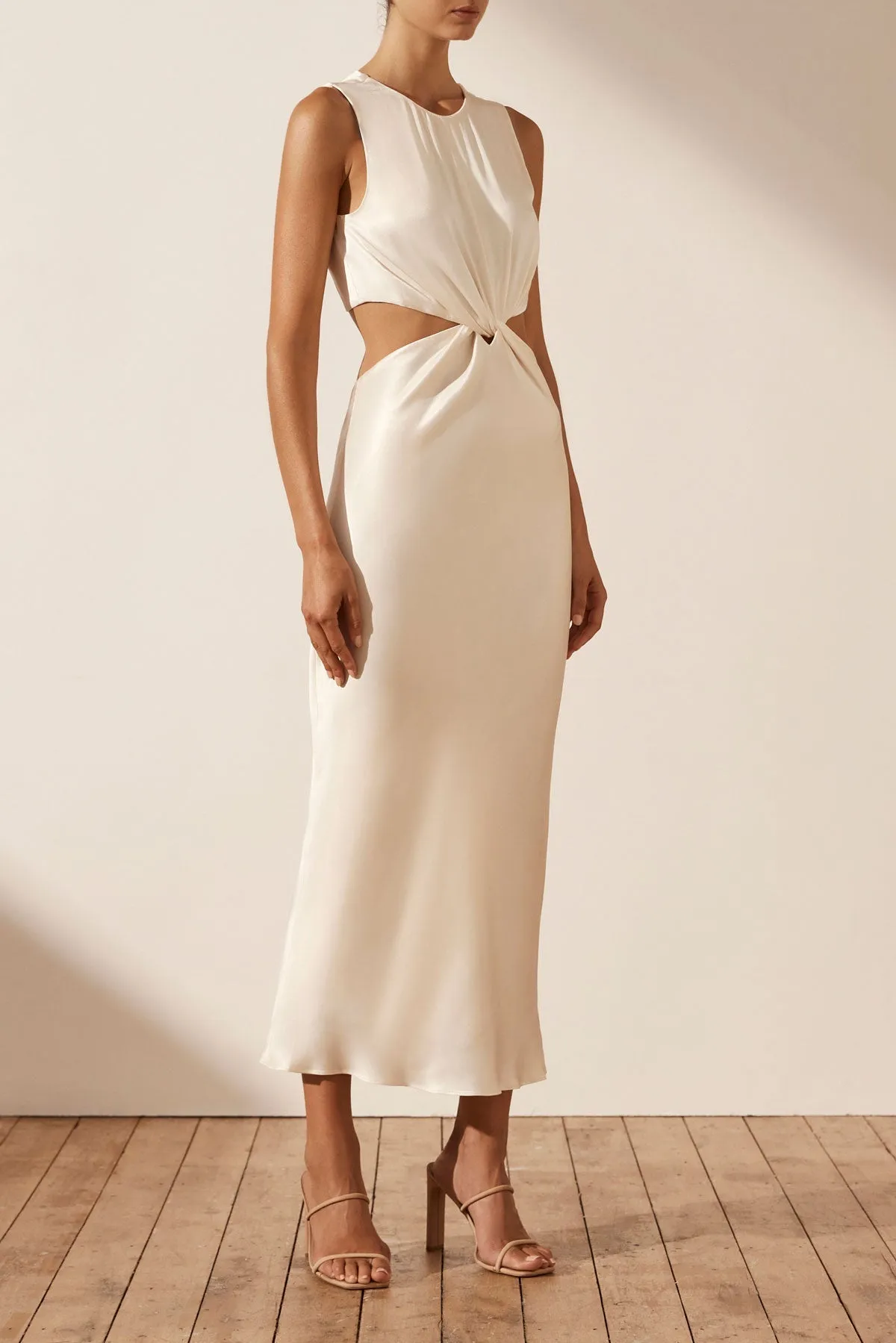 LA LUNE TWIST FRONT SLEEVELESS MIDI DRESS - CREAM sold by Shona Joy product image thumbnail 2
