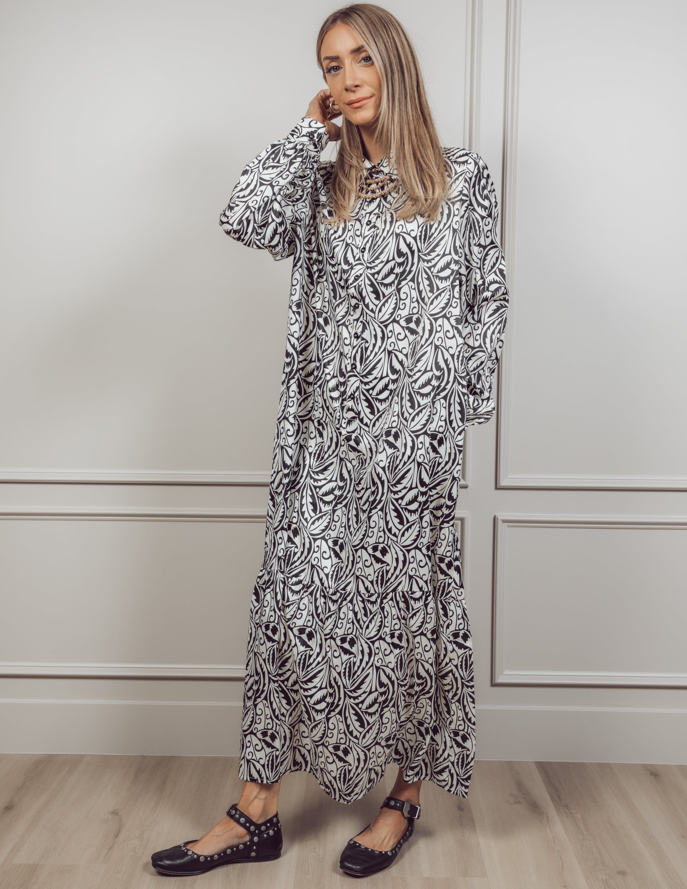 Jackie Printed Dress *COMING SOON* sold by Shop Stevie product image thumbnail 5