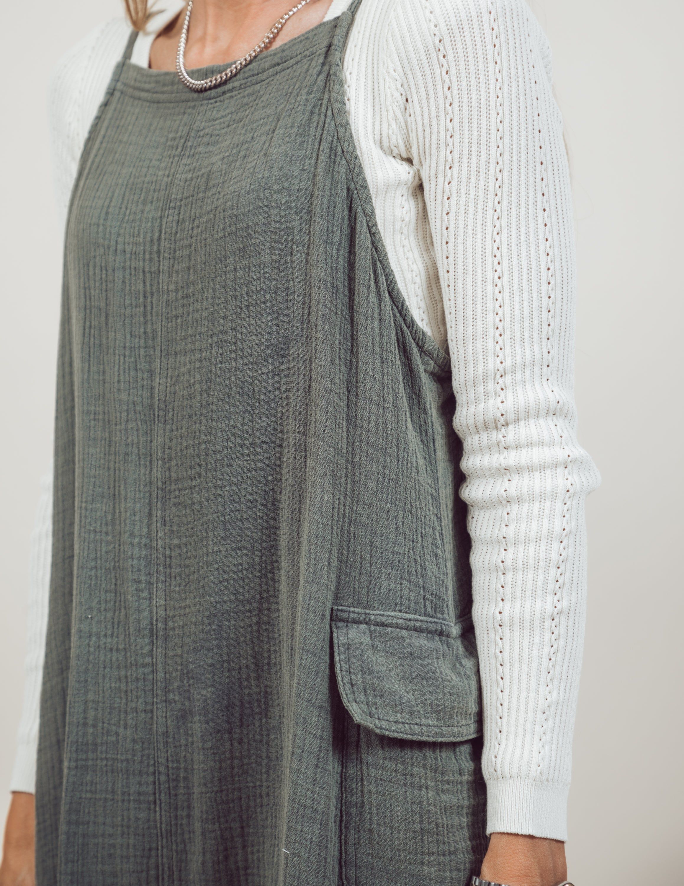 Elowen Midi Dress sold by Shop Stevie product image thumbnail 5