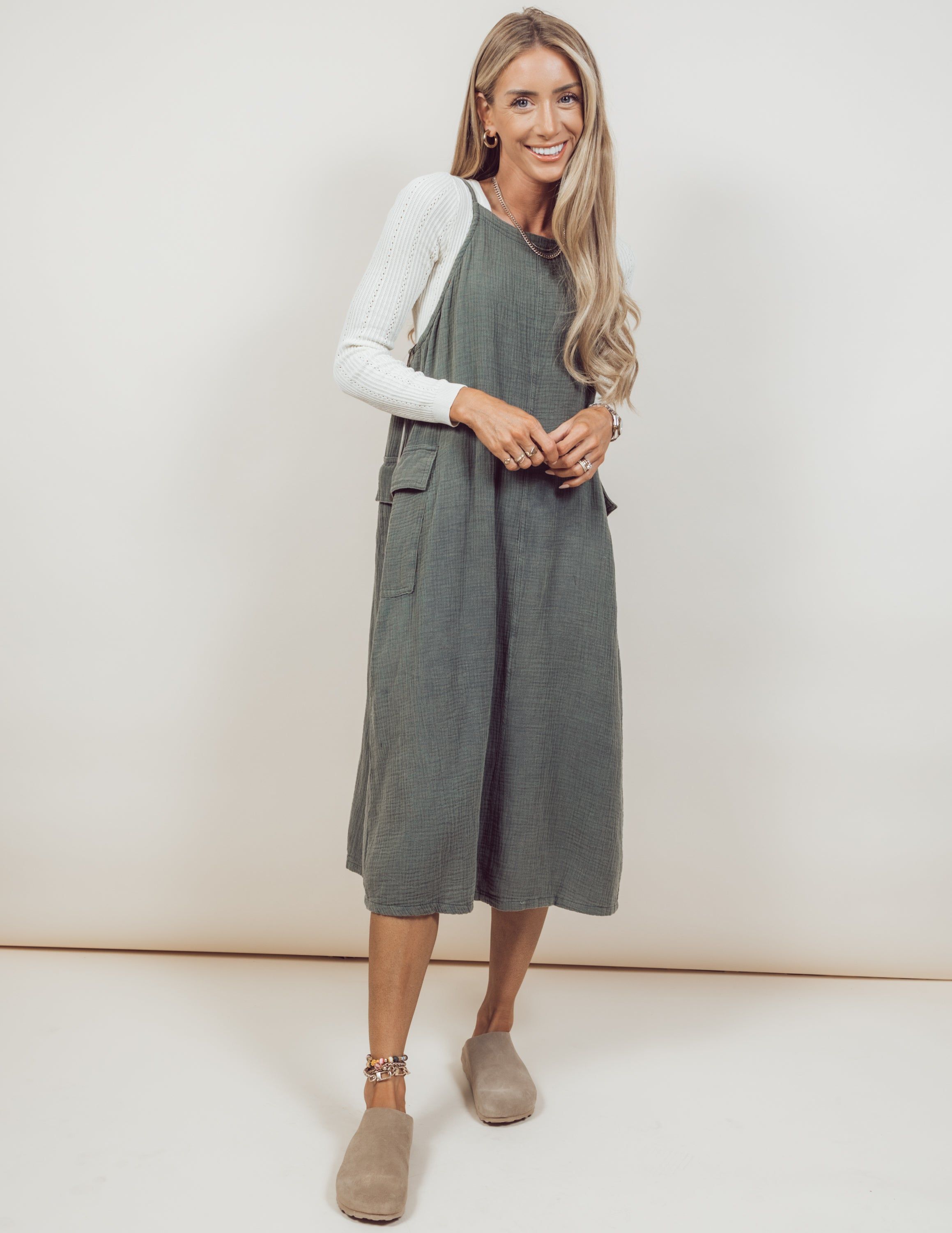 Elowen Midi Dress sold by Shop Stevie product image thumbnail 2