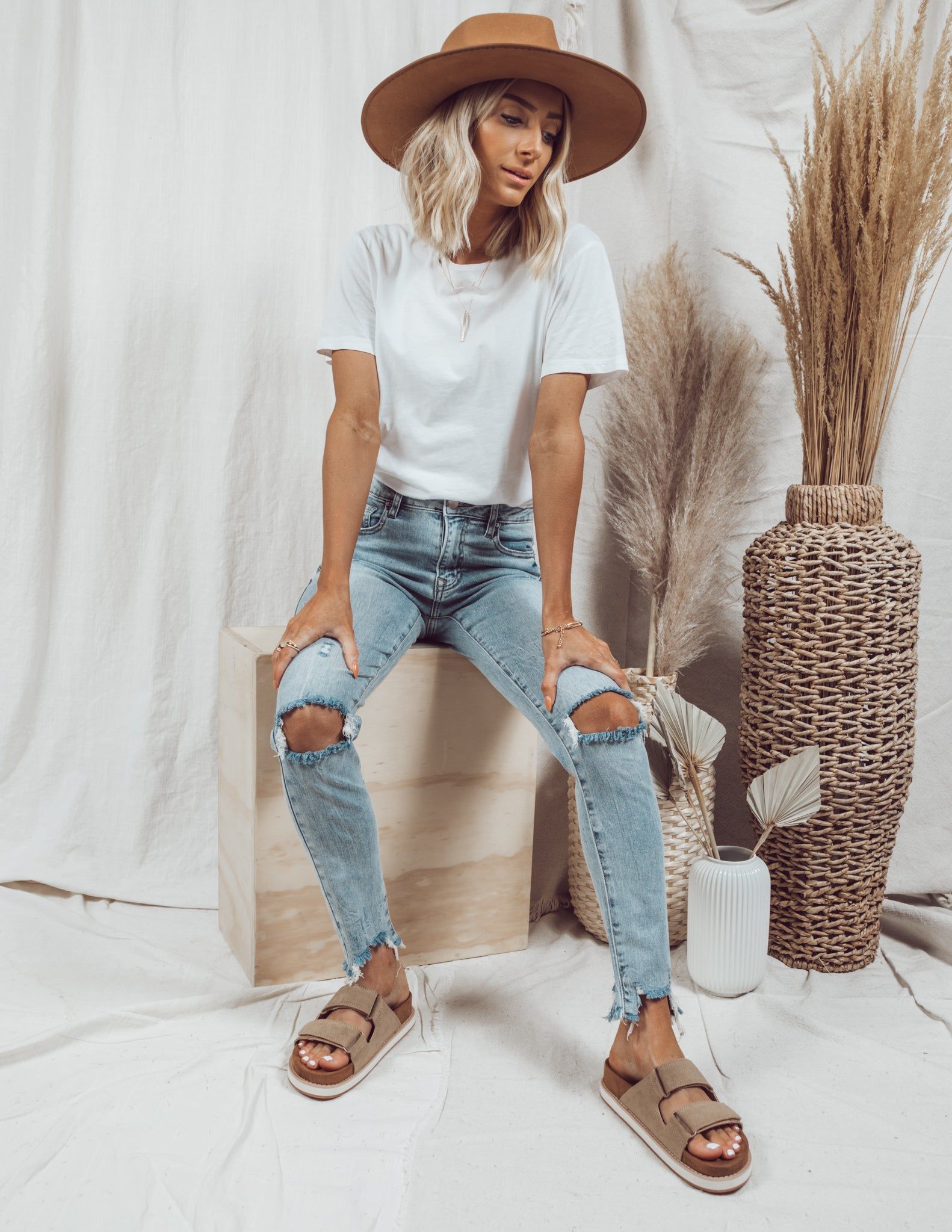 Luna Distressed Skinny Jeans sold by Shop Stevie product image thumbnail 6