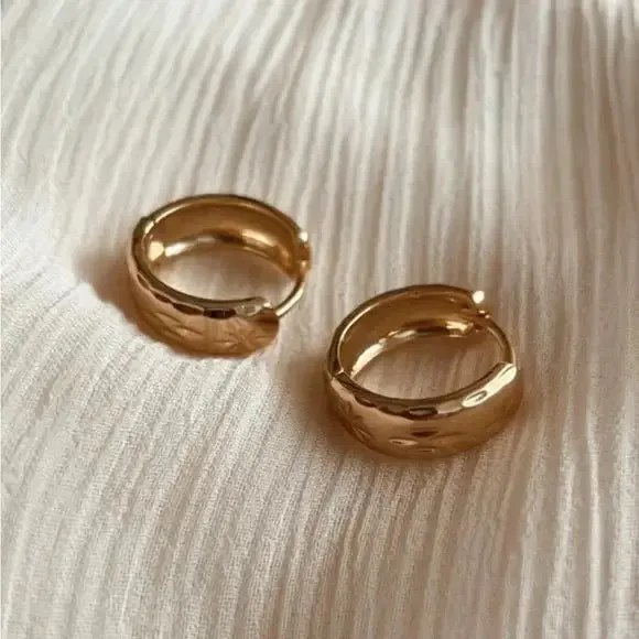 Avery Hoops sold by Shop Stevie product image thumbnail 2