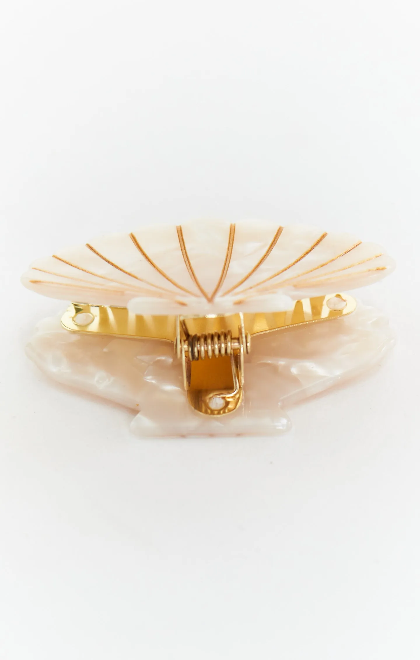 Shell Claw Hair Clip ~ Pearly White sold by Show Me Your MuMu product image thumbnail 4
