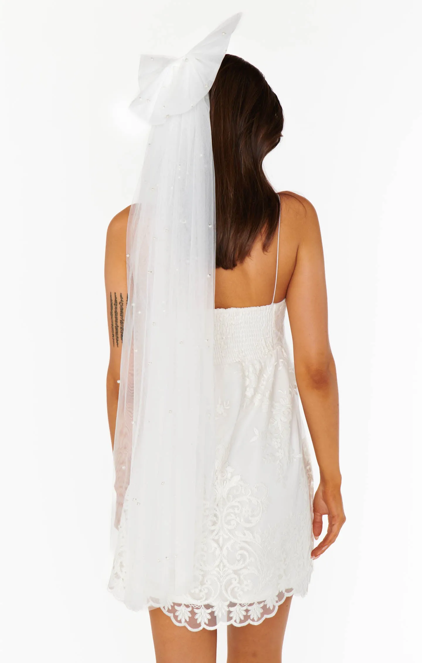 Pearl Bow Veil ~ White sold by Show Me Your MuMu product image thumbnail 3