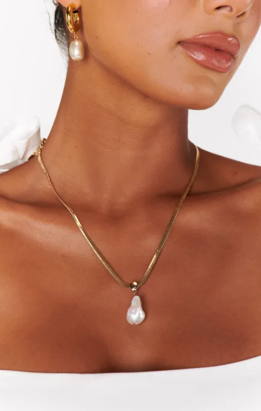 Ettika Baroque Pearl Pendant Snake Chain Necklace ~ Gold/Pearl sold by Show Me Your MuMu