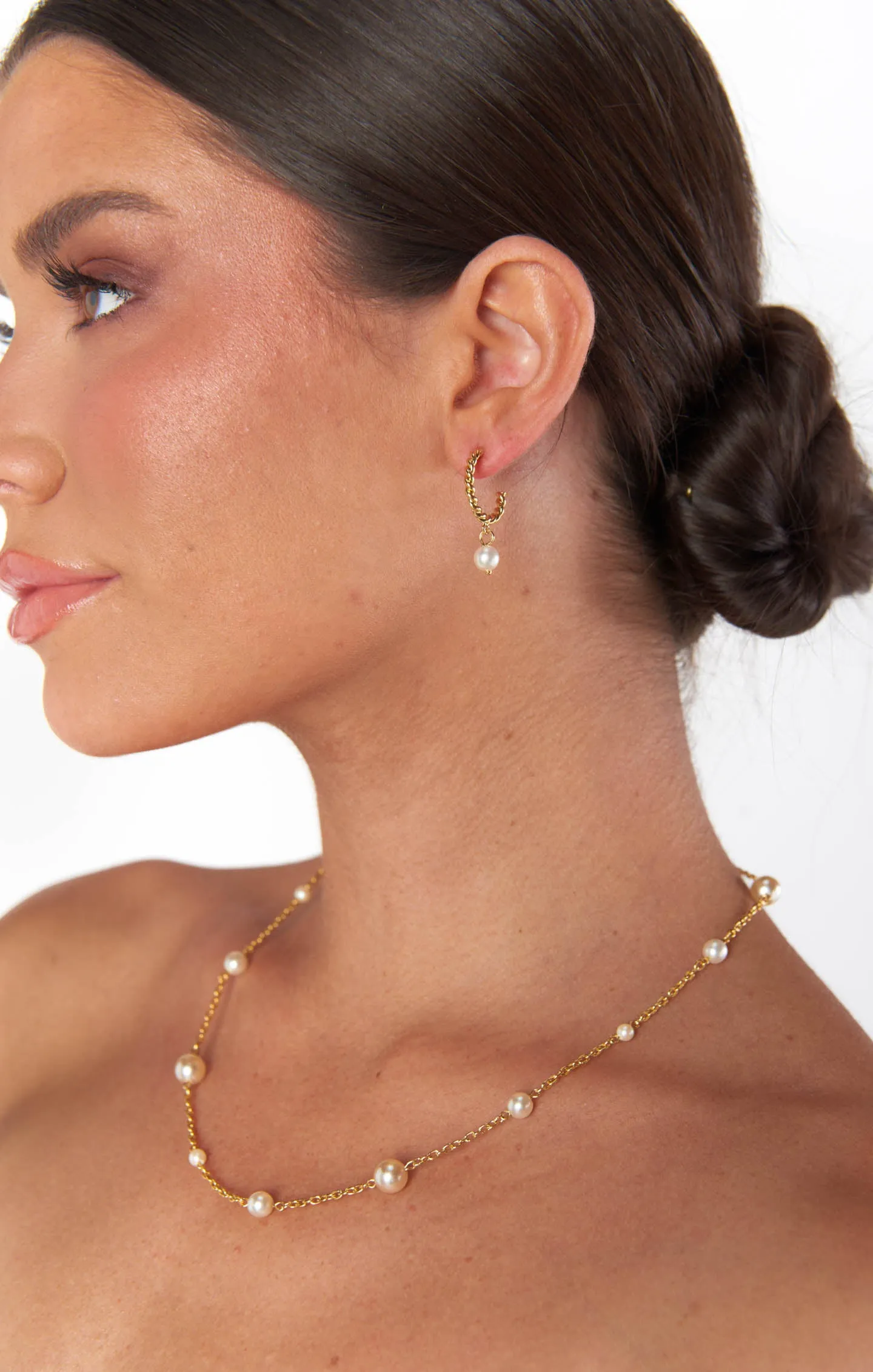 Faithy Jewels Katie Pearl Hoop ~ Gold/Pearl sold by Show Me Your MuMu product image thumbnail 2