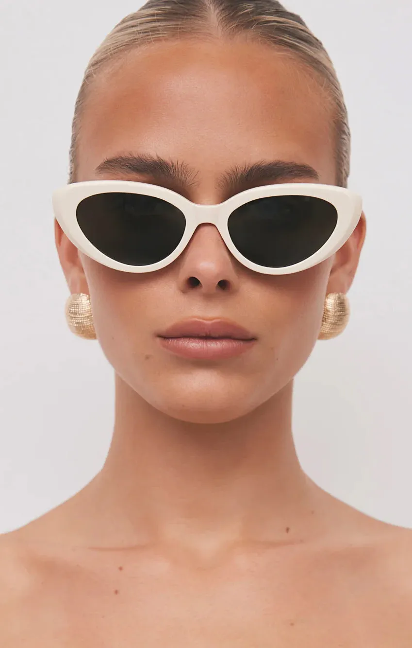 Banbé The Sweeney Sunglasses ~ Ivory sold by Show Me Your MuMu product image thumbnail 3