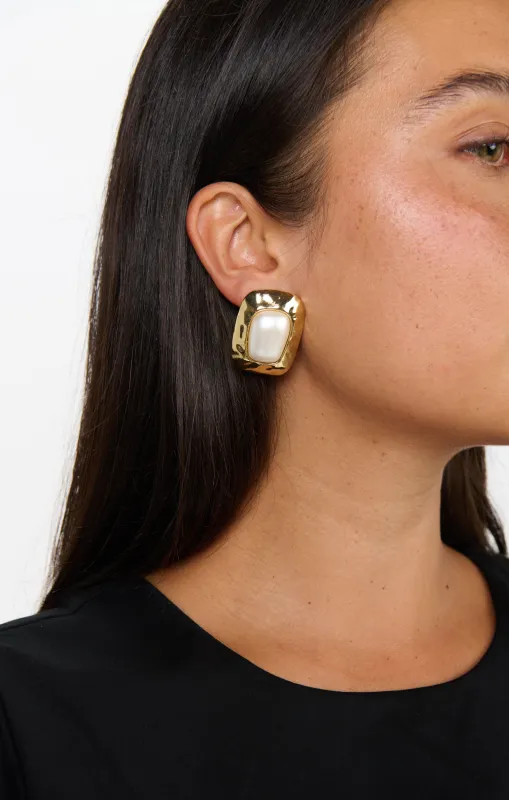 Petit Moments Giovana Earrings ~ Pearl/Gold made by Show Me Your MuMu