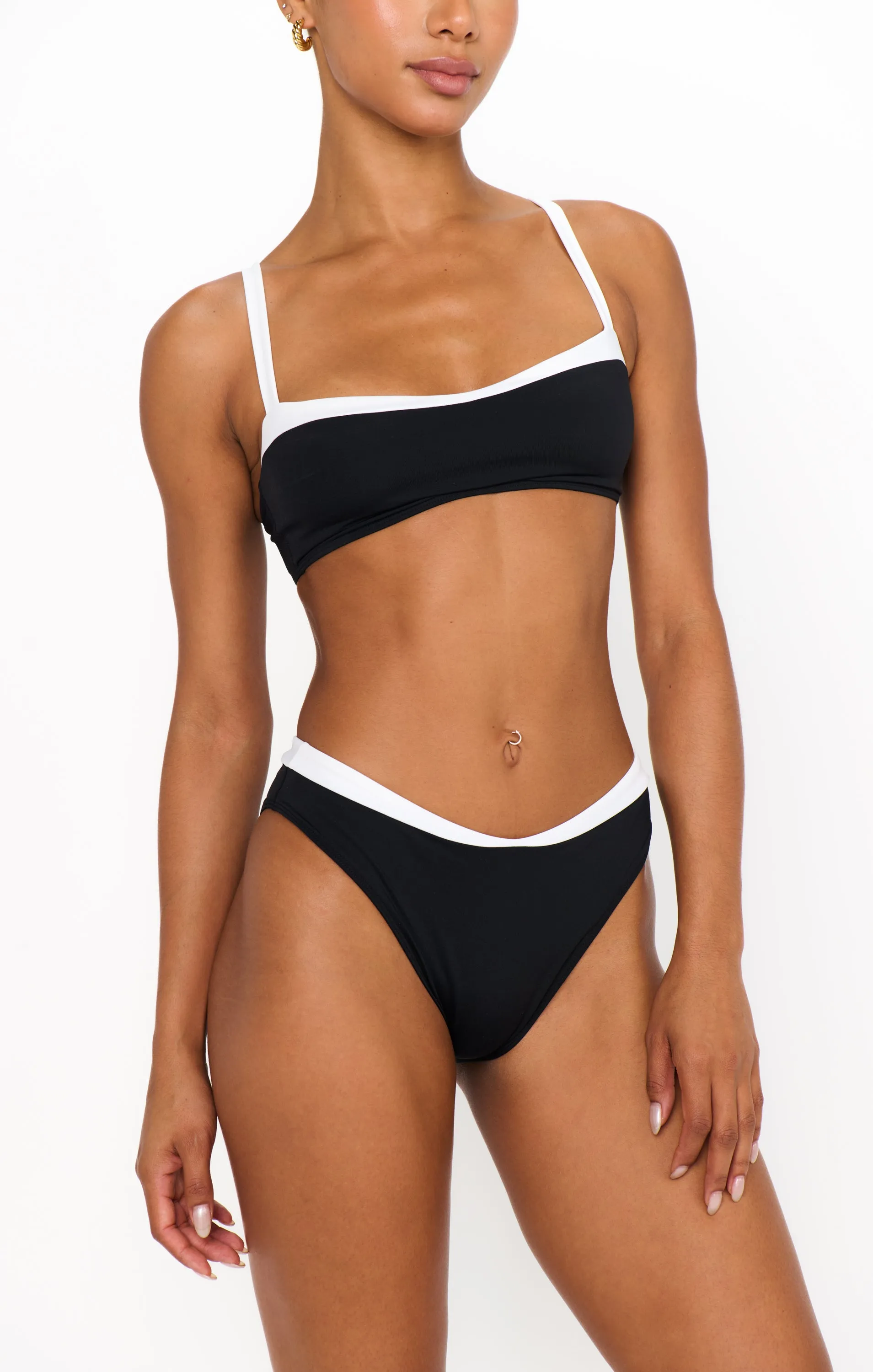 Dive In Top ~ Black and White sold by Show Me Your MuMu product image thumbnail 4
