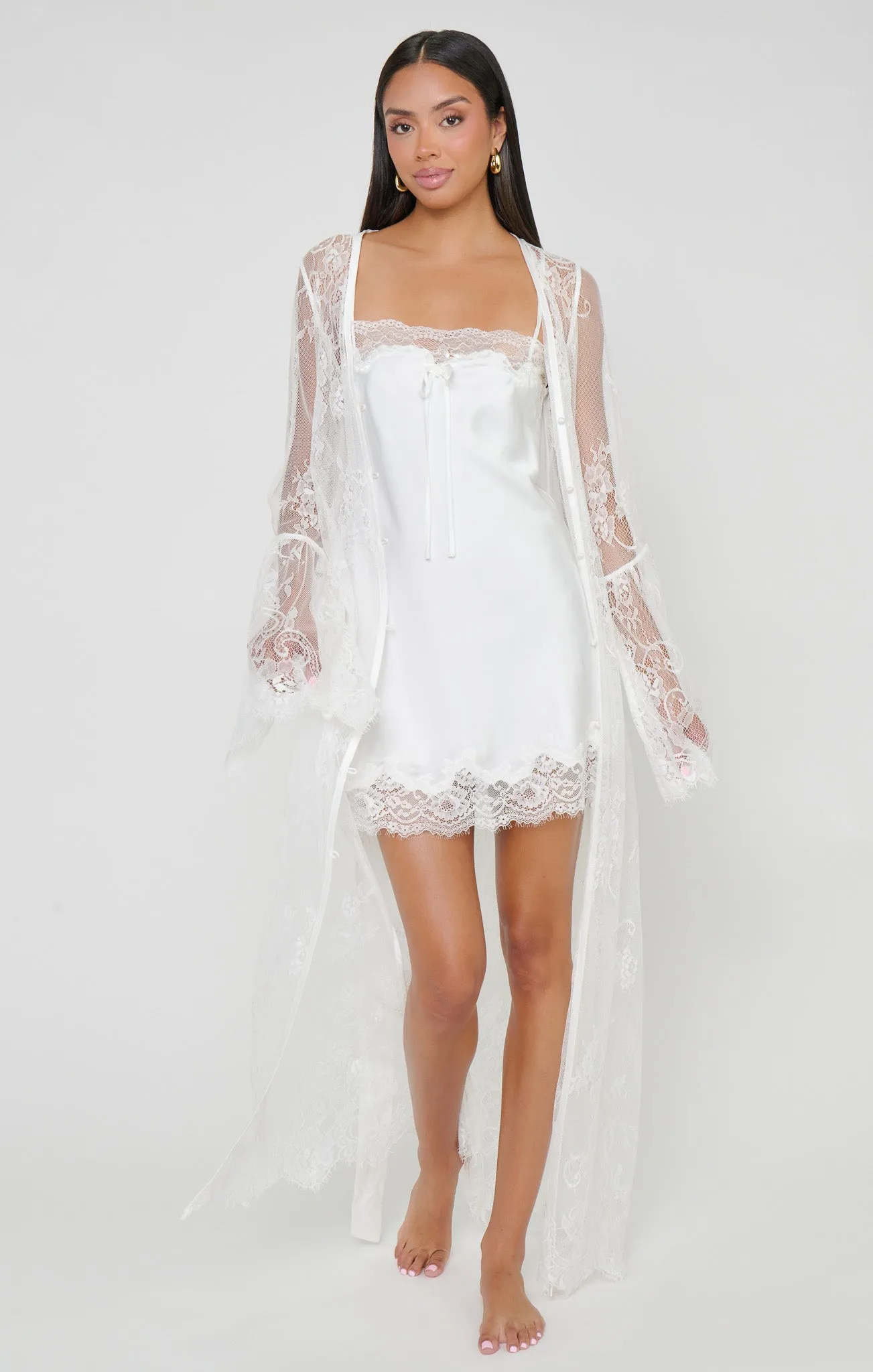 Alana Robe ~ White Lace sold by Show Me Your MuMu product image thumbnail 3