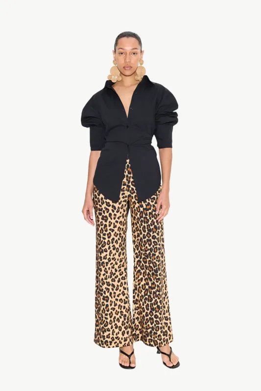 Pia Poplin Pant In Cheetah sold by Simon Miller