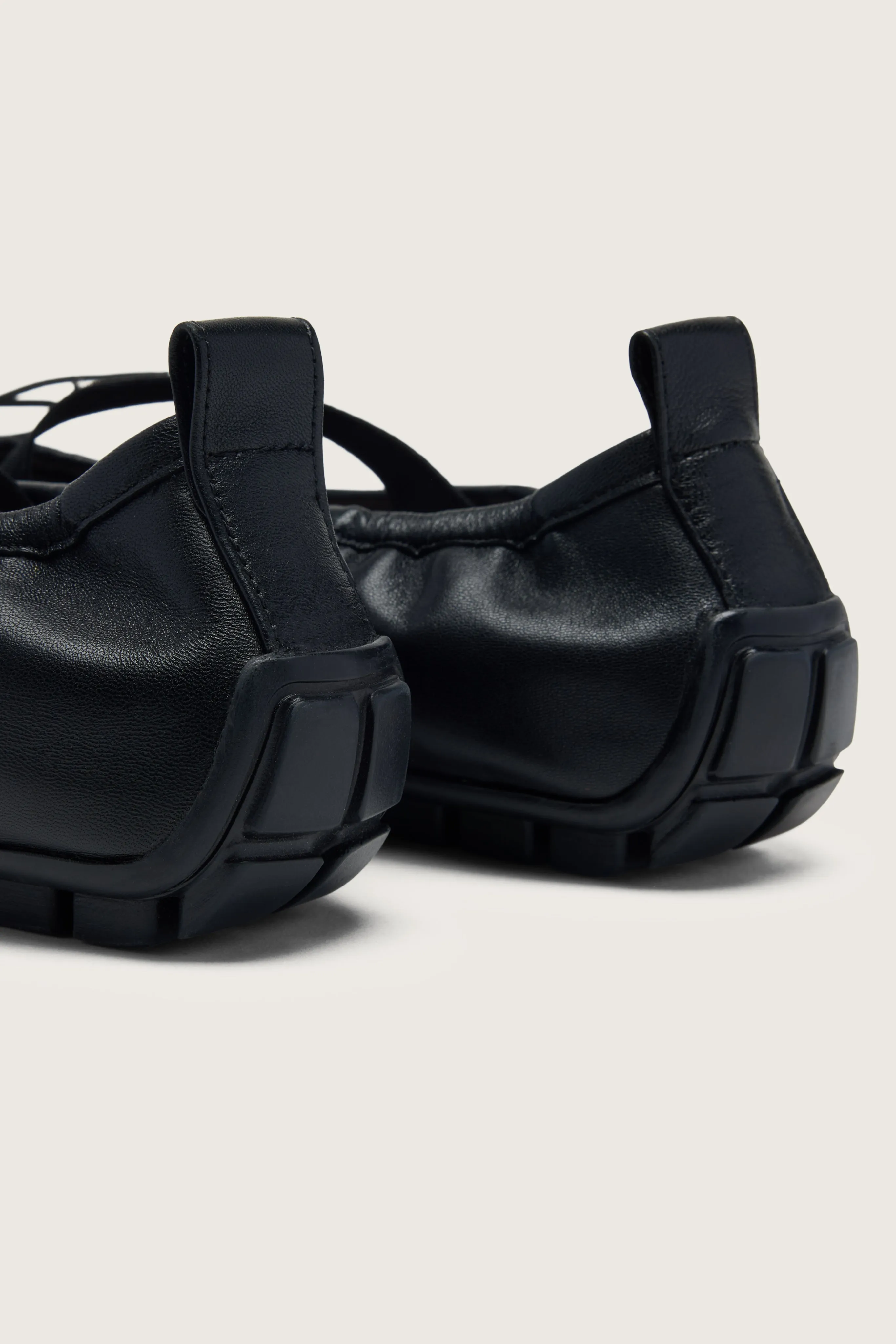 Ballerina Grip sold by Simone Rocha product image thumbnail 4