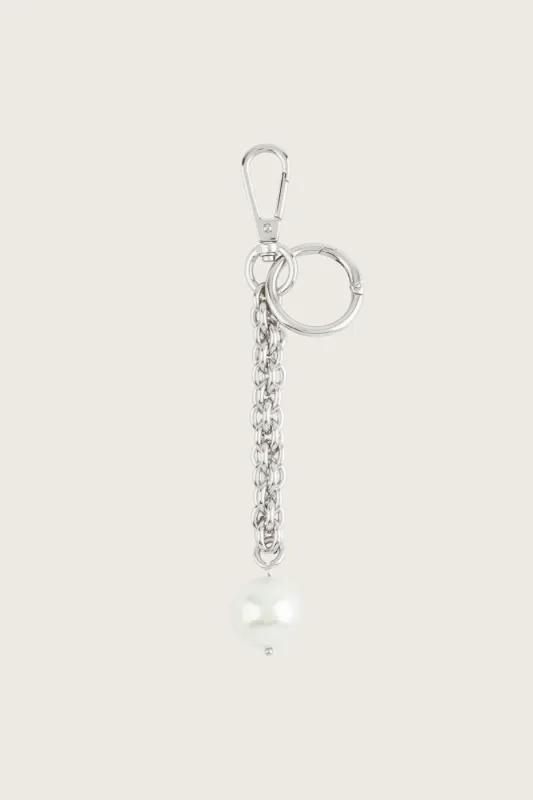 Pearl Key Chain made by Simone Rocha