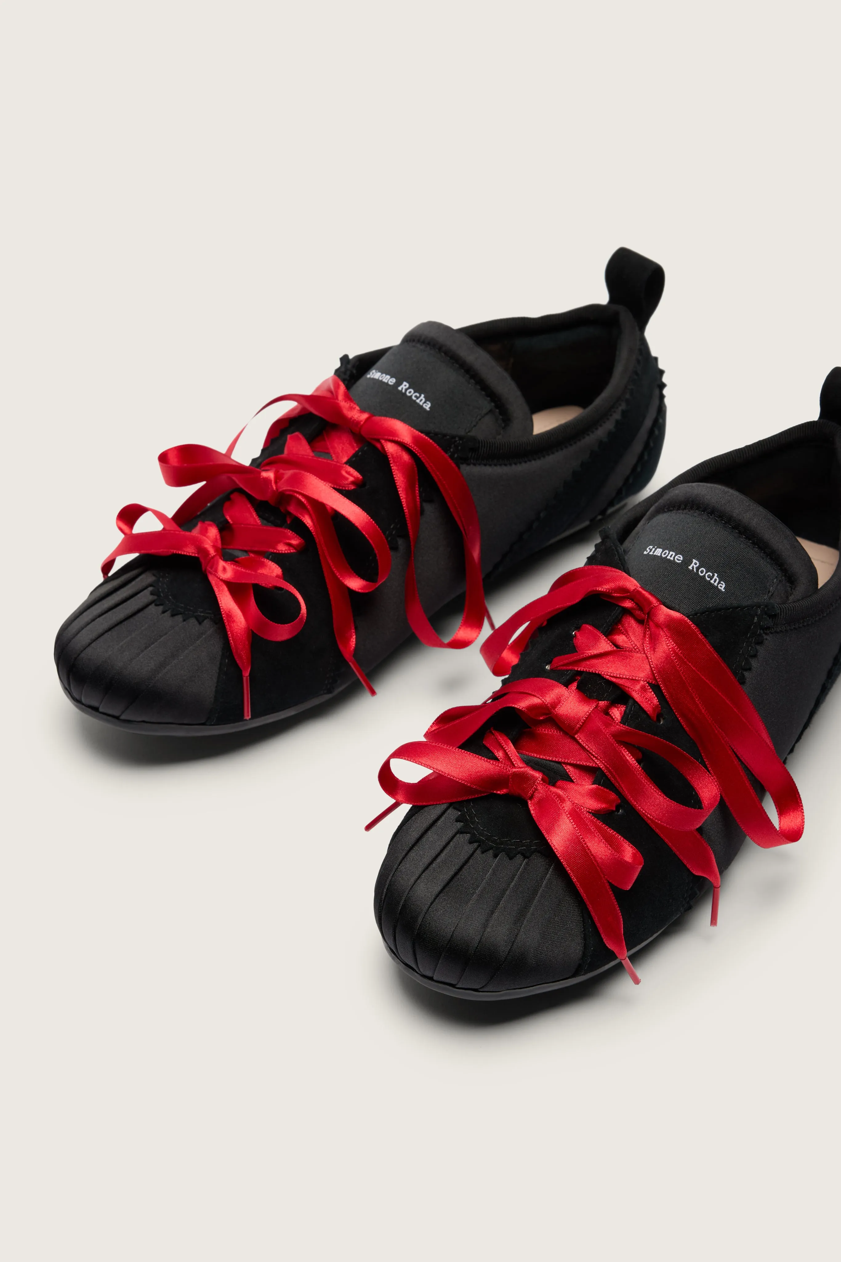 Ballerina Grip Trainer sold by Simone Rocha product image thumbnail 2