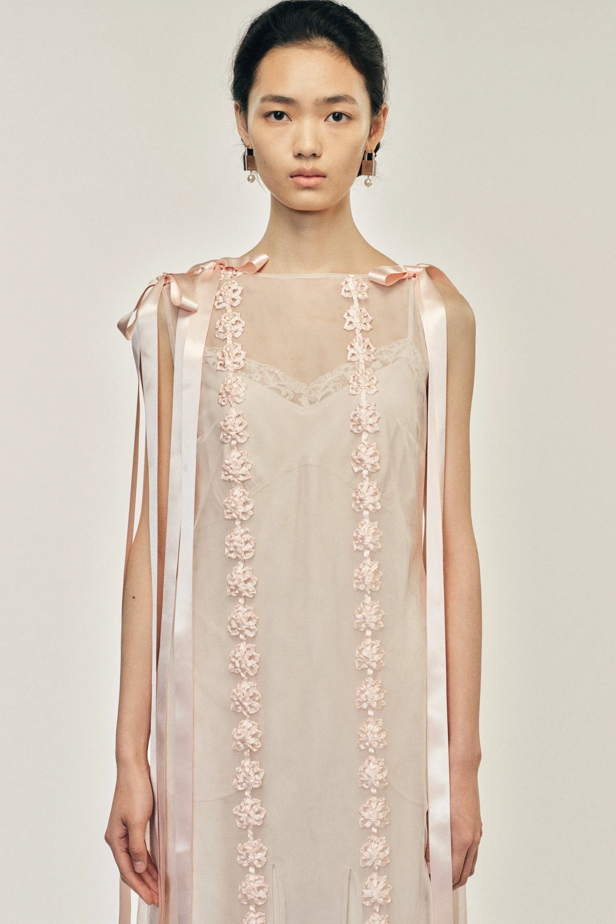 Ribbon Daisy Chain Multi Slit Dress sold by Simone Rocha product image thumbnail 3
