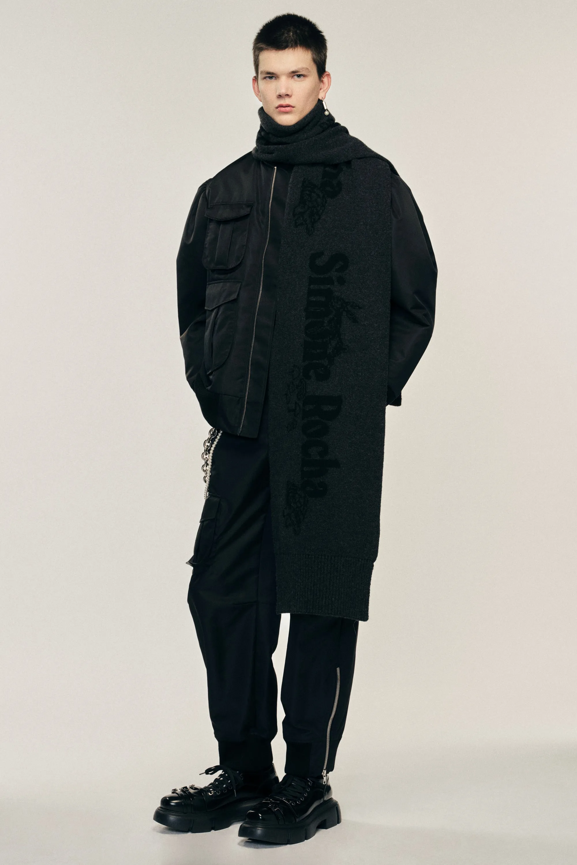 Long Graphic Logo Knit Scarf sold by Simone Rocha product image thumbnail 2