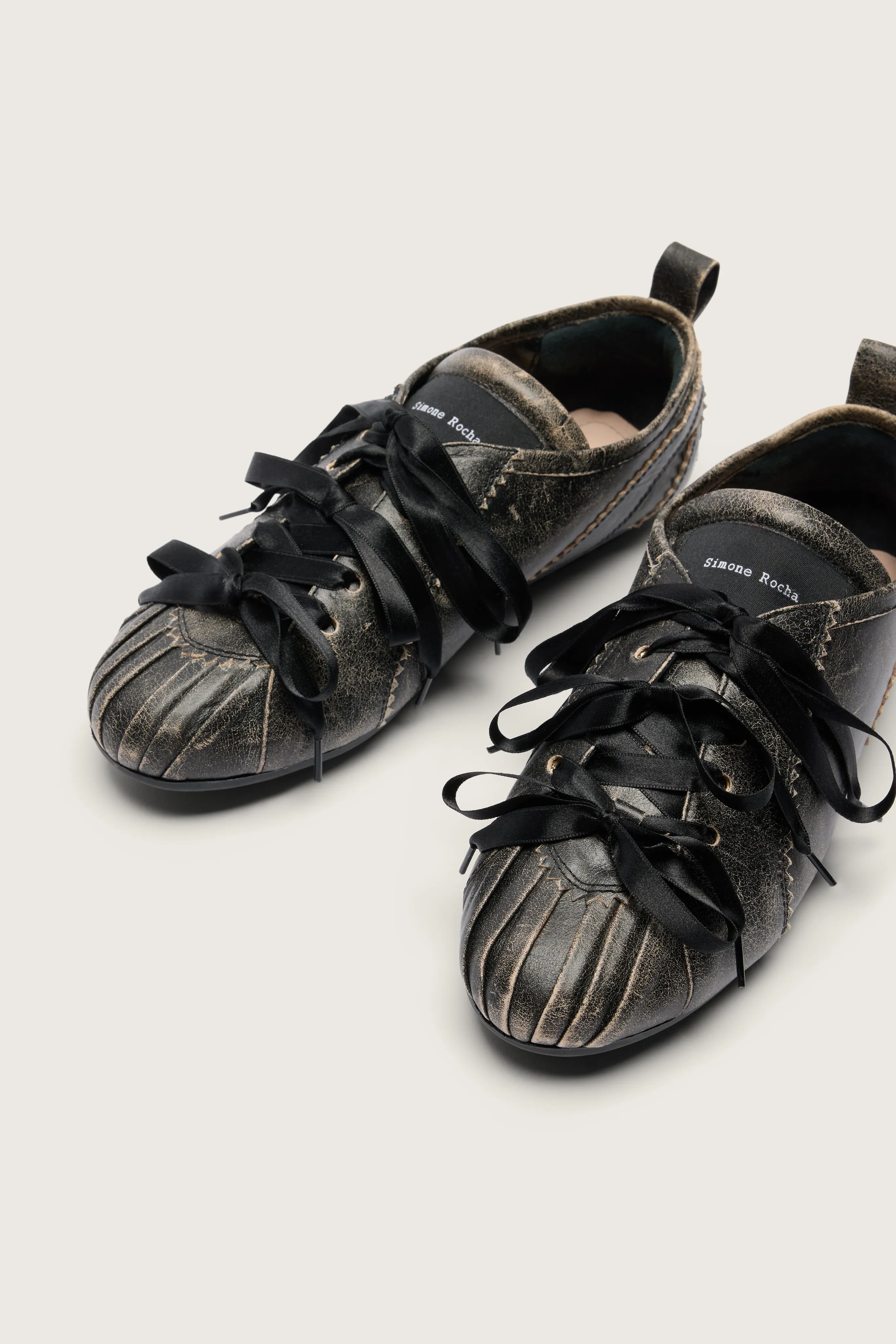 Ballerina Grip Trainer sold by Simone Rocha product image thumbnail 2