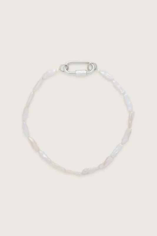 Carabiner Pearl Necklace made by Simone Rocha