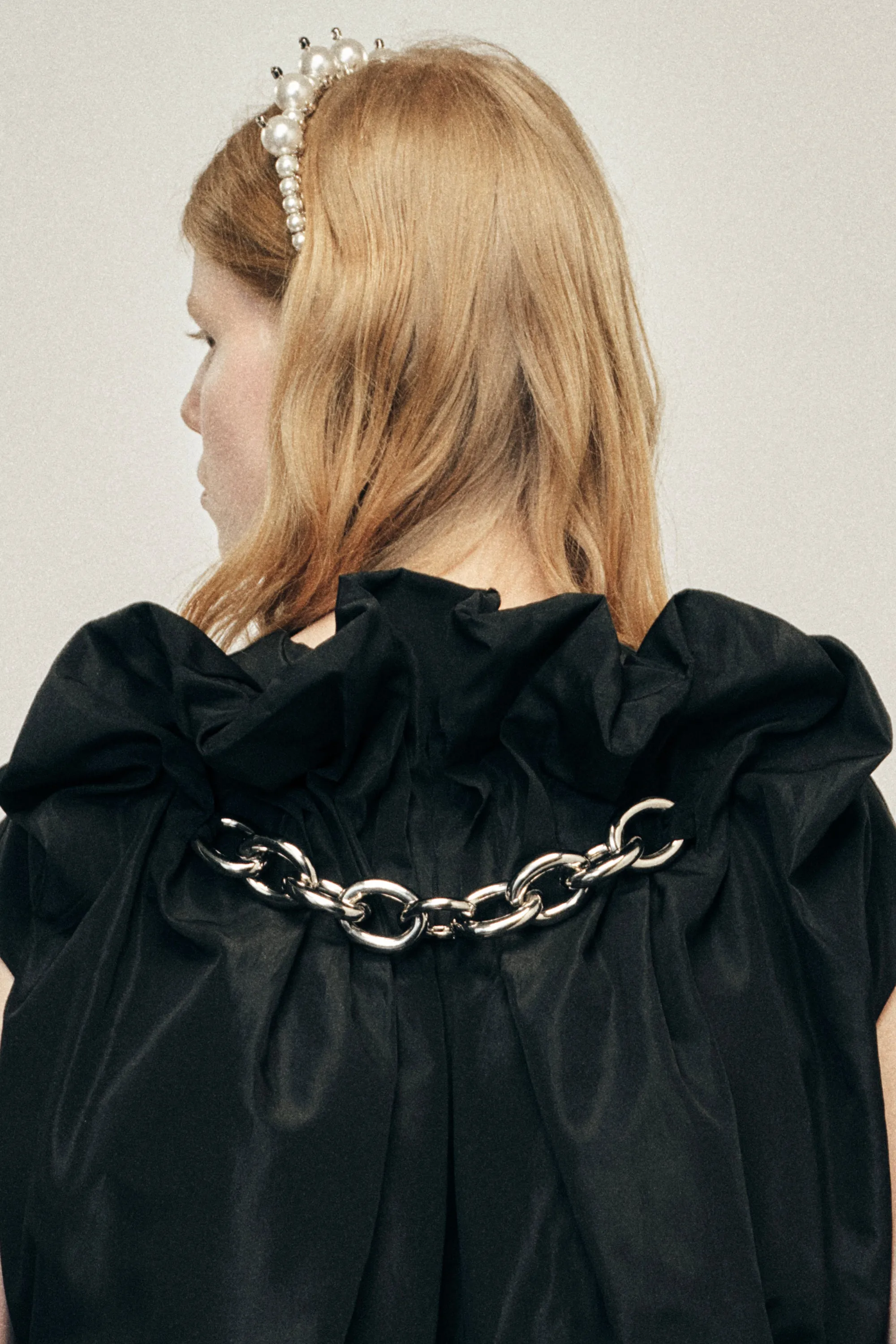 Fitted Back Ruched Detail Chain Dress sold by Simone Rocha product image thumbnail 4