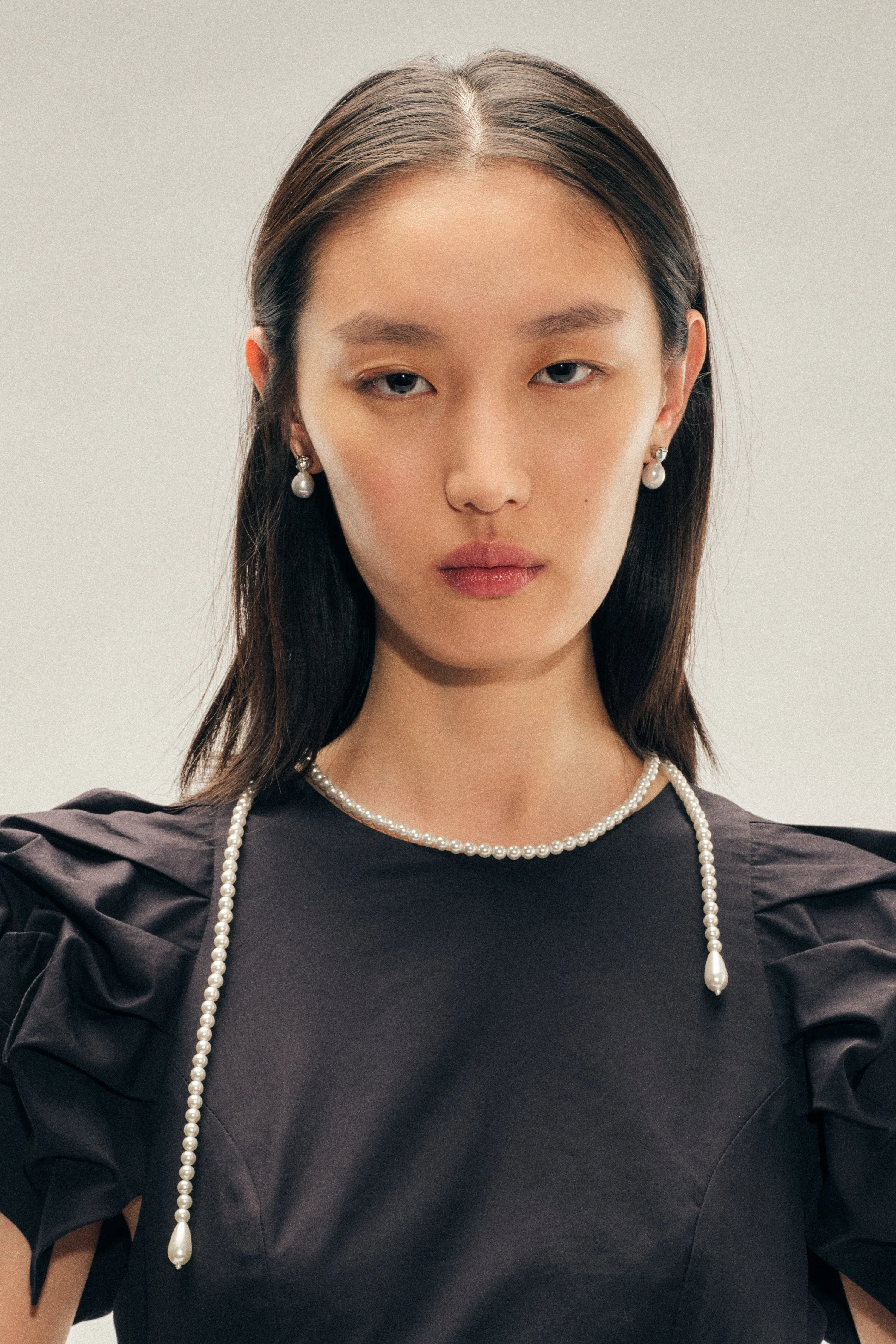 Pearl Heart Crystal Stud Earrings sold by Simone Rocha product image thumbnail 2