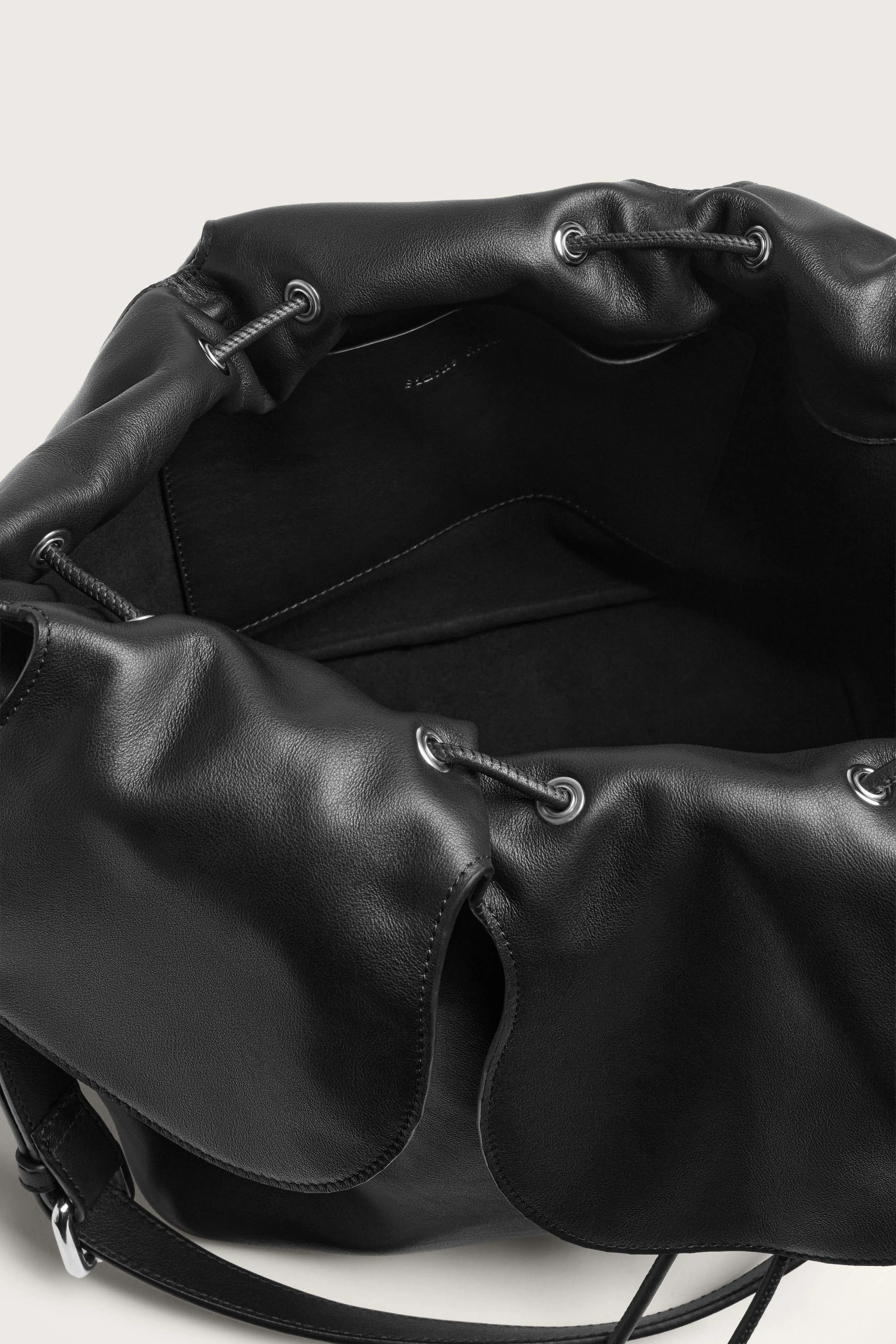 Flower Petal Bucket Bag sold by Simone Rocha product image thumbnail 2