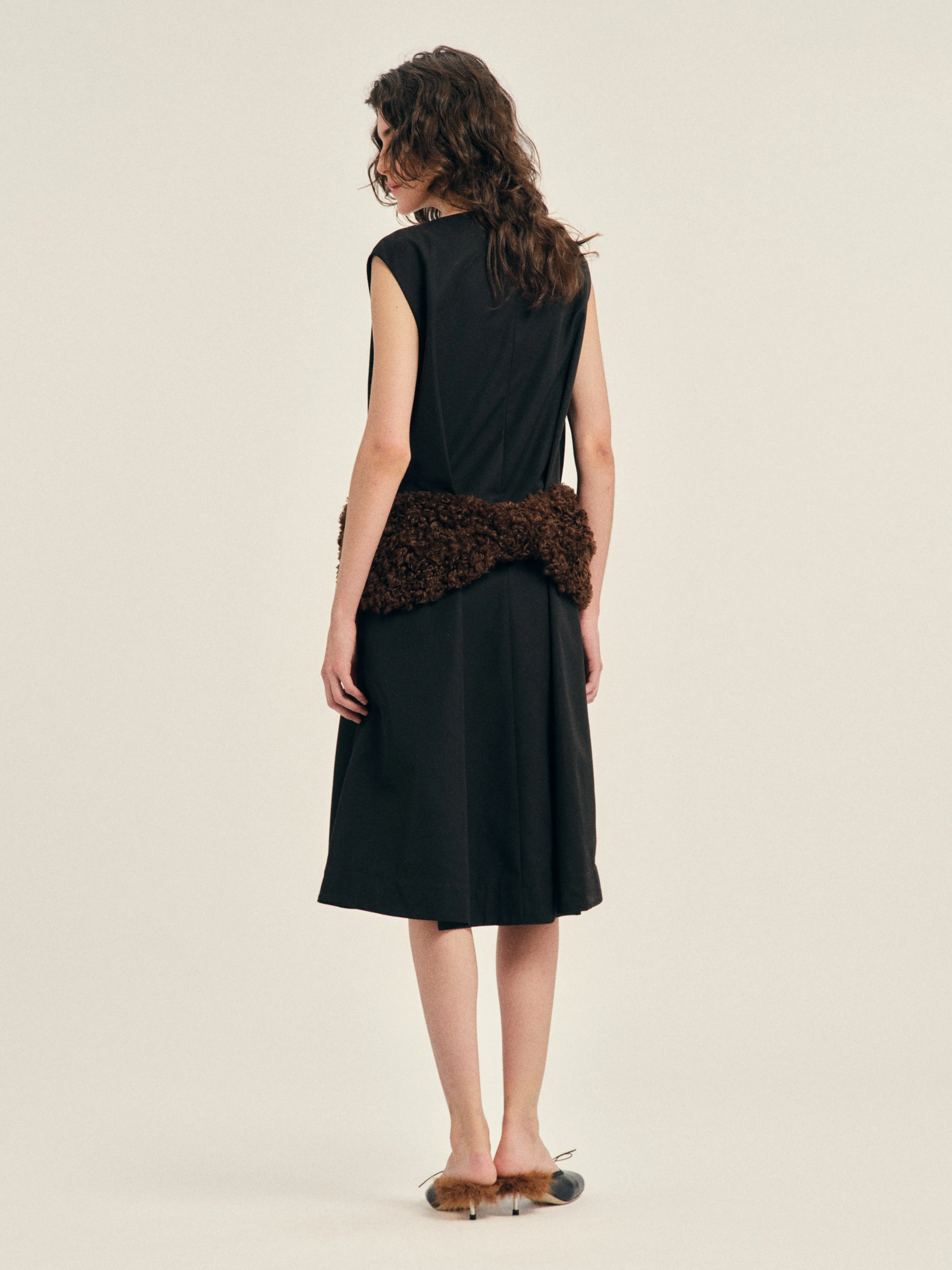 Boxy Peplum Faux Fur Bow Detail Dress sold by Simone Rocha product image thumbnail 3