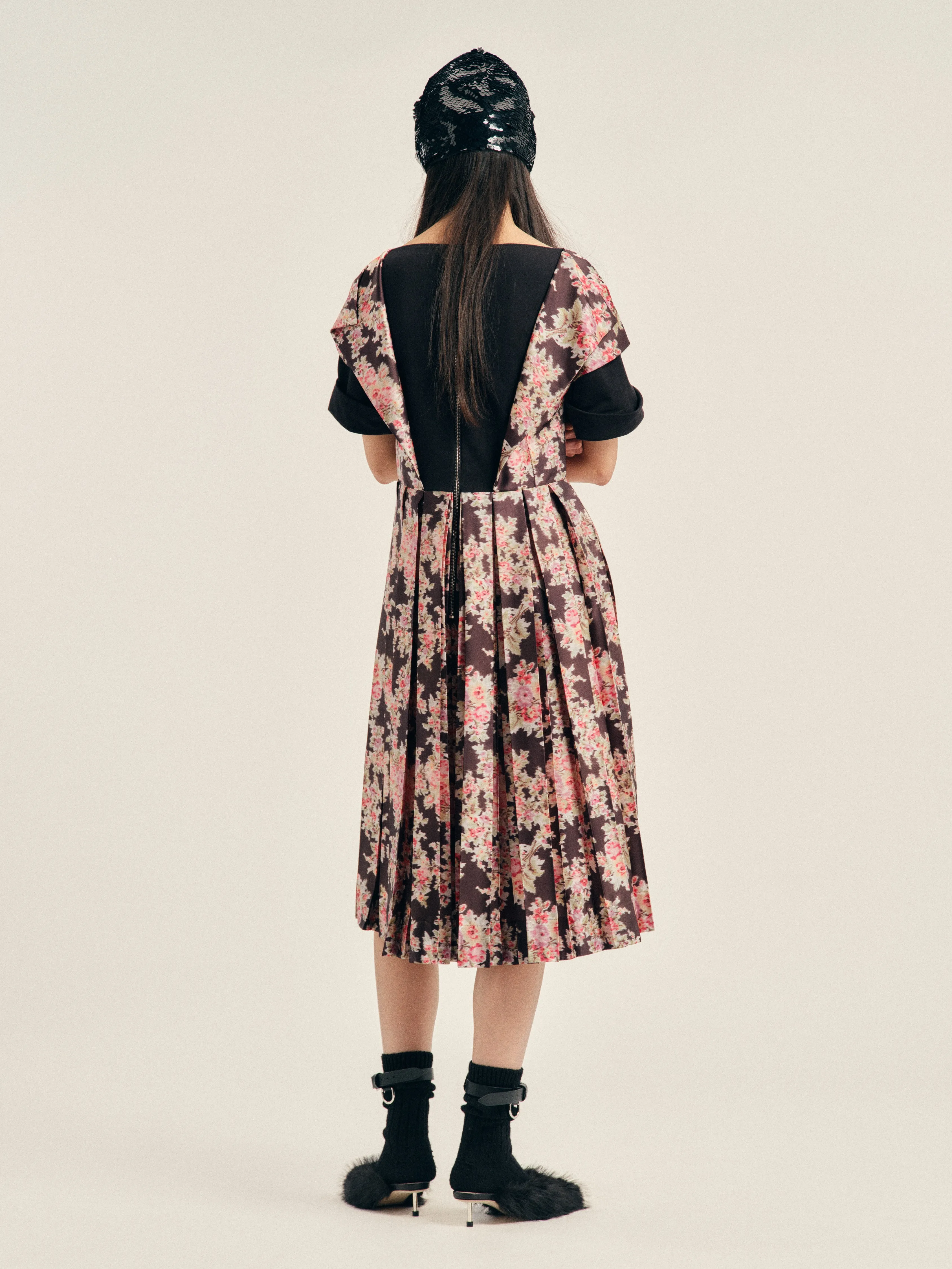 Pleated Patchwork Wire Sleeve Flare Dress sold by Simone Rocha product image thumbnail 3