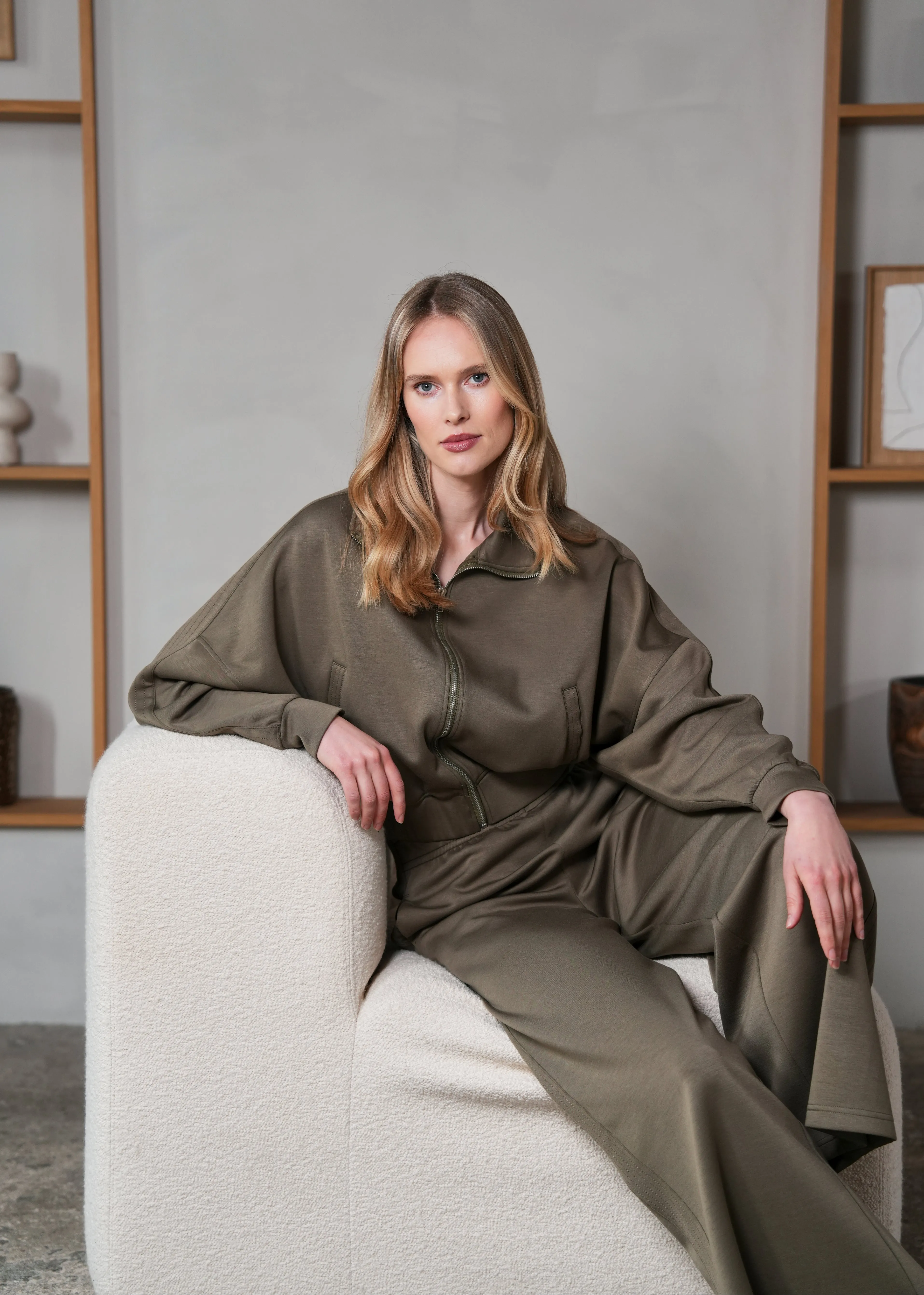 Shaya Vest Olivia sold by Simple product image thumbnail 2