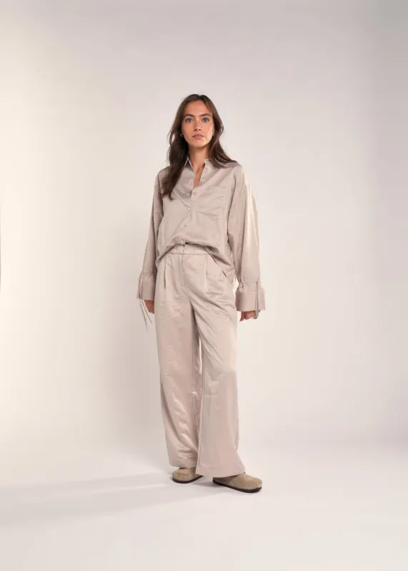 Isala Blouse Sandy sold by Simple