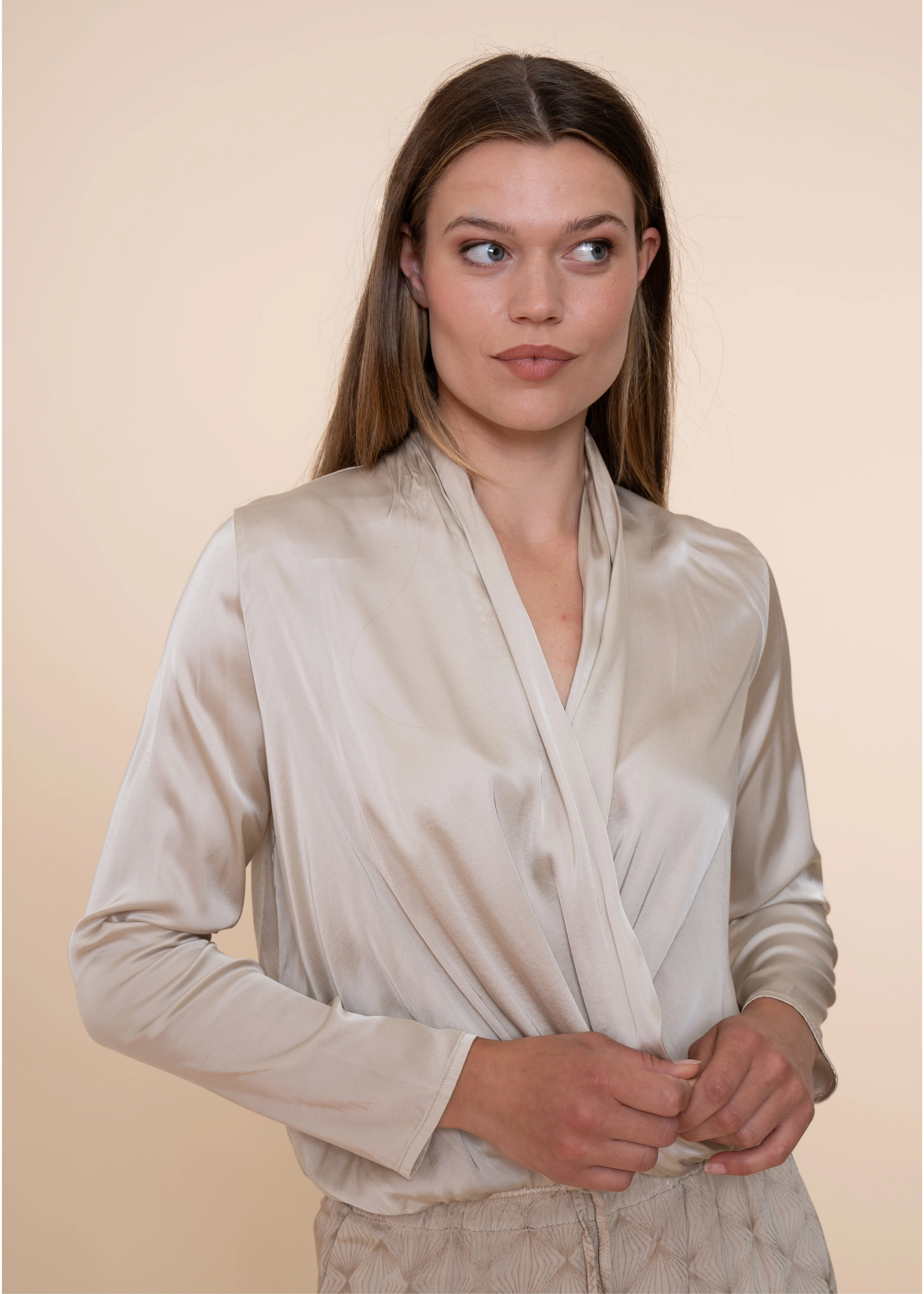Eben Blouse Parchment sold by Simple product image thumbnail 2
