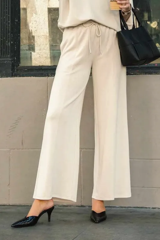 Drawstring Wide Leg Pants with Pockets sold by Skemo