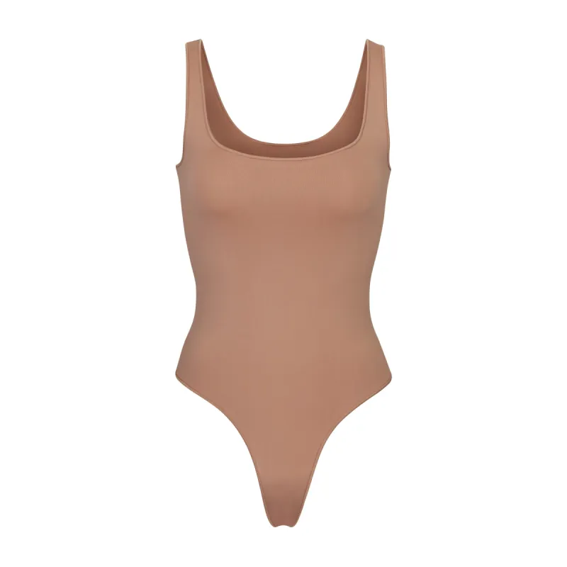 ESSENTIAL SCOOP NECK BODYSUIT | SIENNA sold by SKIMS